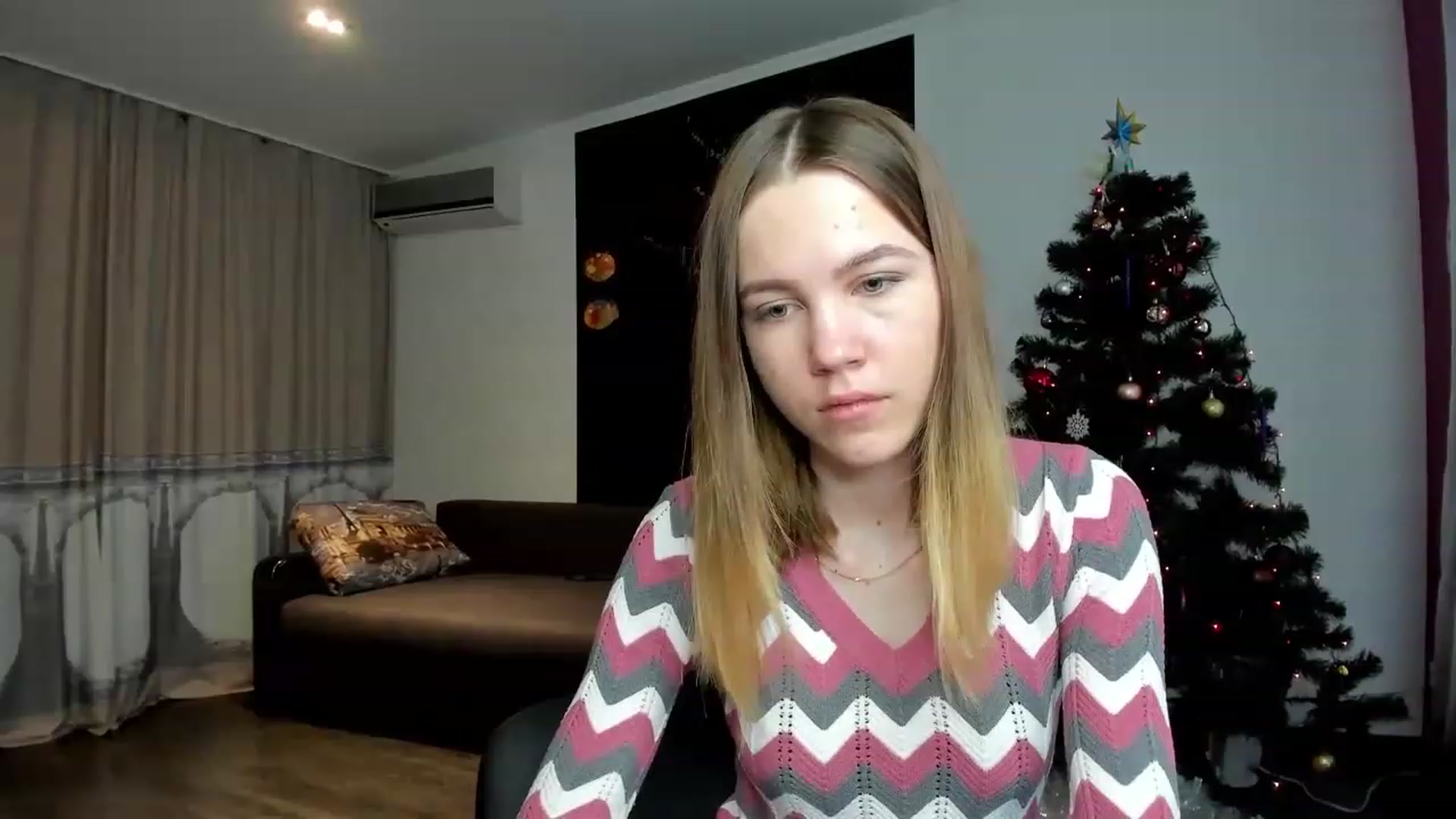 Gallery image thumbnail from KatyaGordon's myfreecams stream on, 01/03/2023, 07:33 image 12 of 20