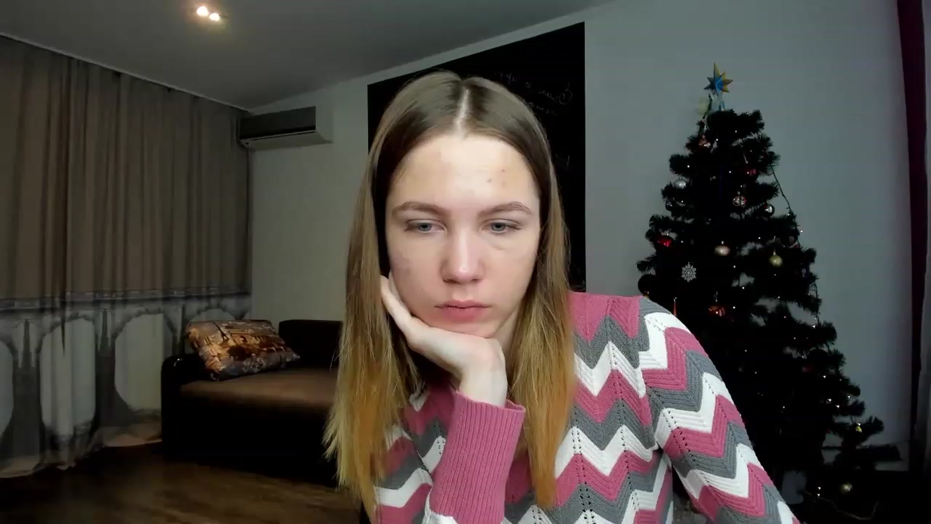 Gallery image thumbnail from KatyaGordon's myfreecams stream on, 01/03/2023, 08:36 image 20 of 20