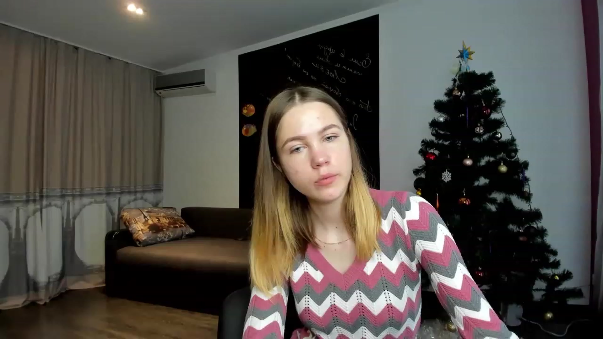 Gallery image thumbnail from KatyaGordon's myfreecams stream on, 01/03/2023, 08:36 image 7 of 20