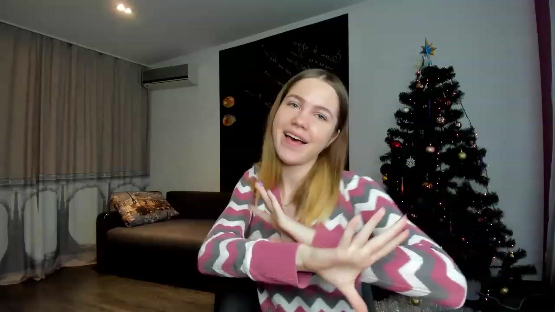 Gallery image thumbnail from KatyaGordon's myfreecams stream on, 01/03/2023, 08:36 image 16 of 20