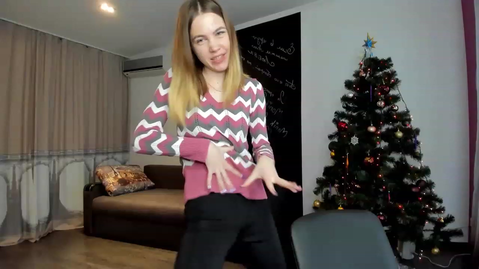 Gallery image thumbnail from KatyaGordon's myfreecams stream on, 01/03/2023, 08:36 image 5 of 20