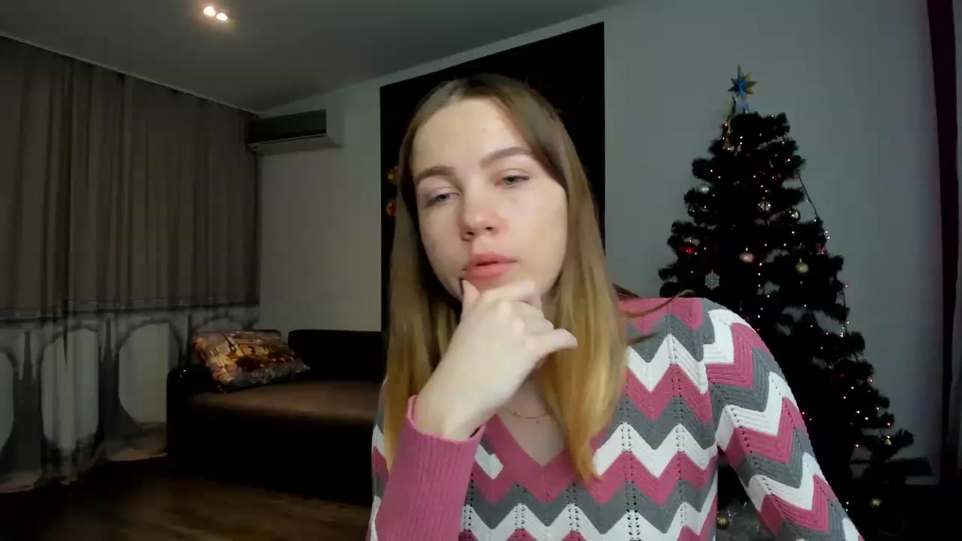 Gallery image thumbnail from KatyaGordon's myfreecams stream on, 01/03/2023, 08:56 image 7 of 20