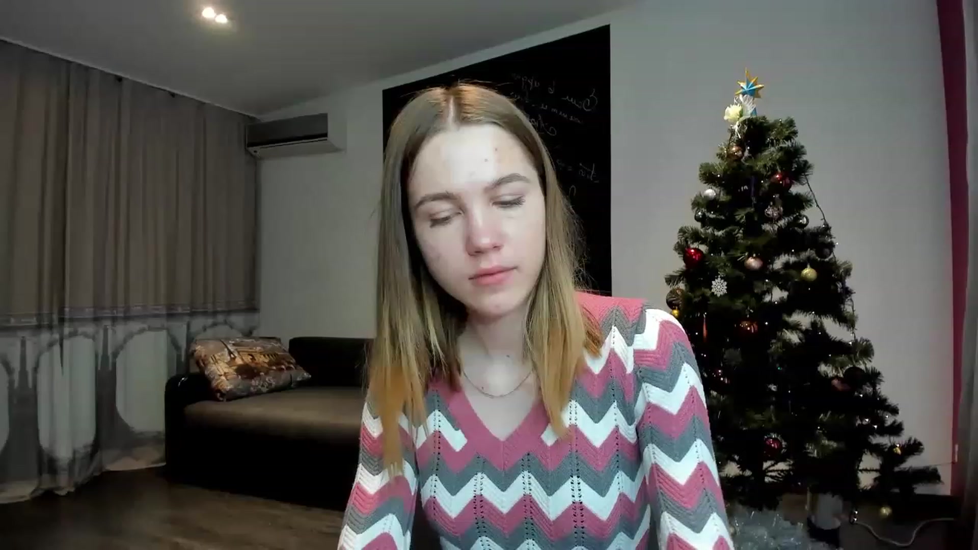 Gallery image thumbnail from KatyaGordon's myfreecams stream on, 01/03/2023, 11:02 image 20 of 20