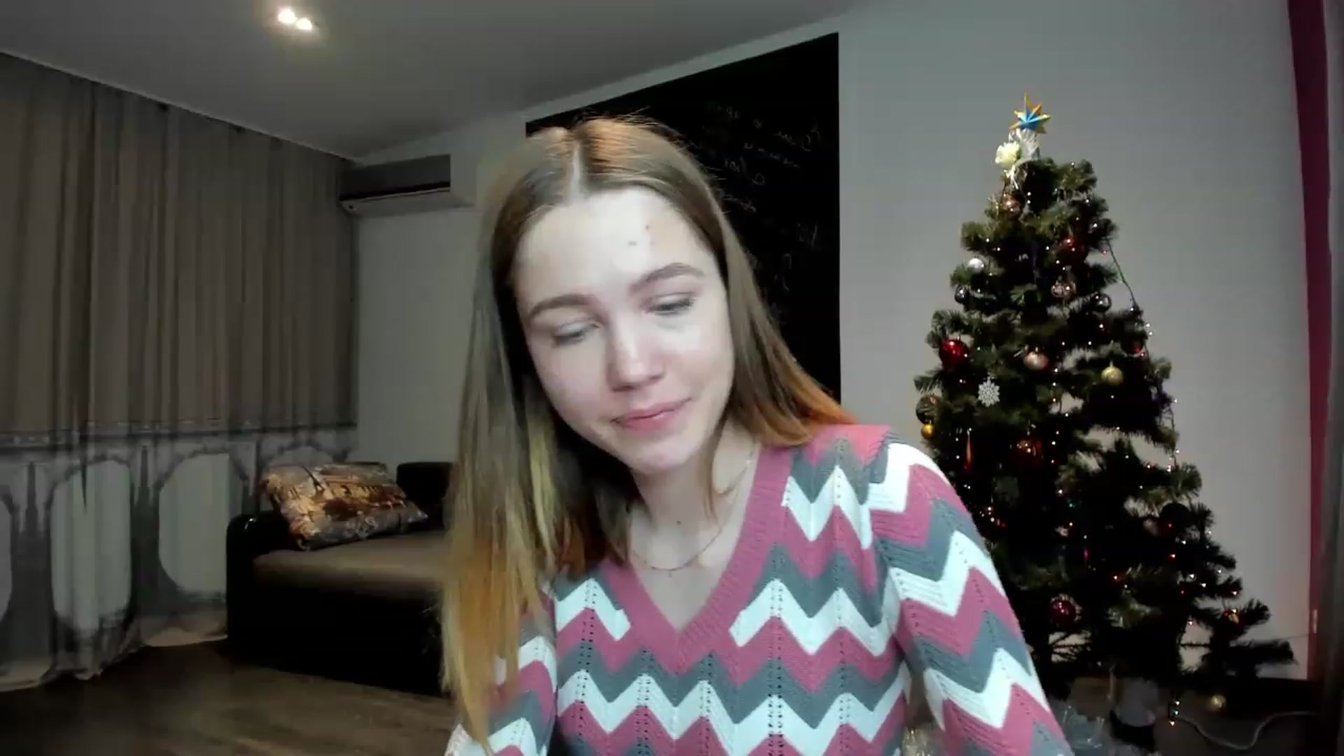 Gallery image thumbnail from KatyaGordon's myfreecams stream on, 01/03/2023, 11:44 image 12 of 20
