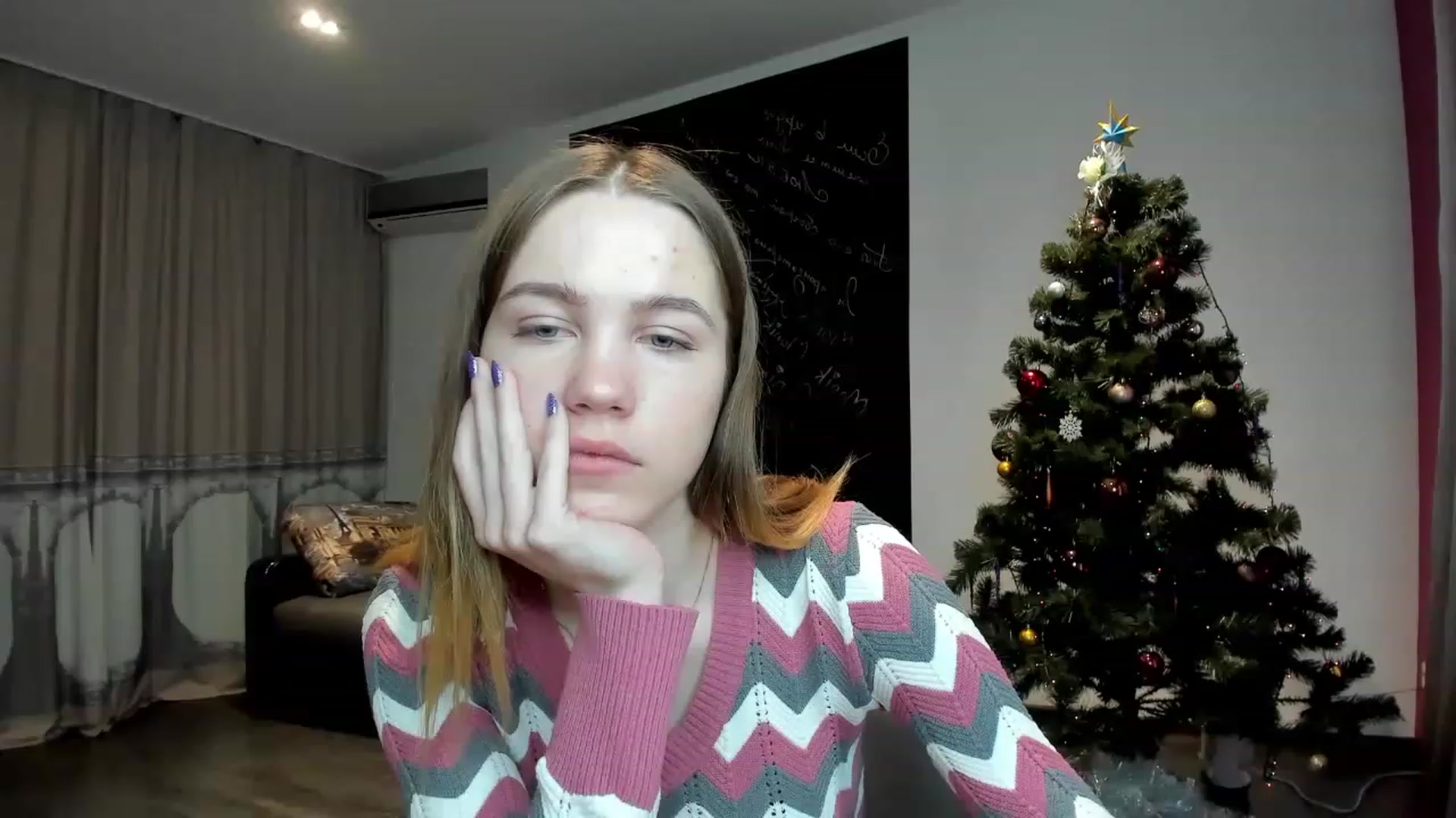 Gallery image thumbnail from KatyaGordon's myfreecams stream on, 01/03/2023, 11:44 image 1 of 20