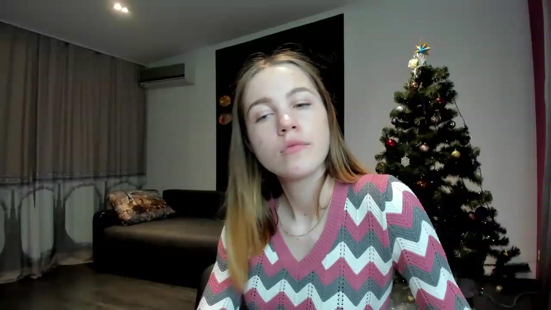 Gallery image thumbnail from KatyaGordon's myfreecams stream on, 01/03/2023, 11:44 image 14 of 20