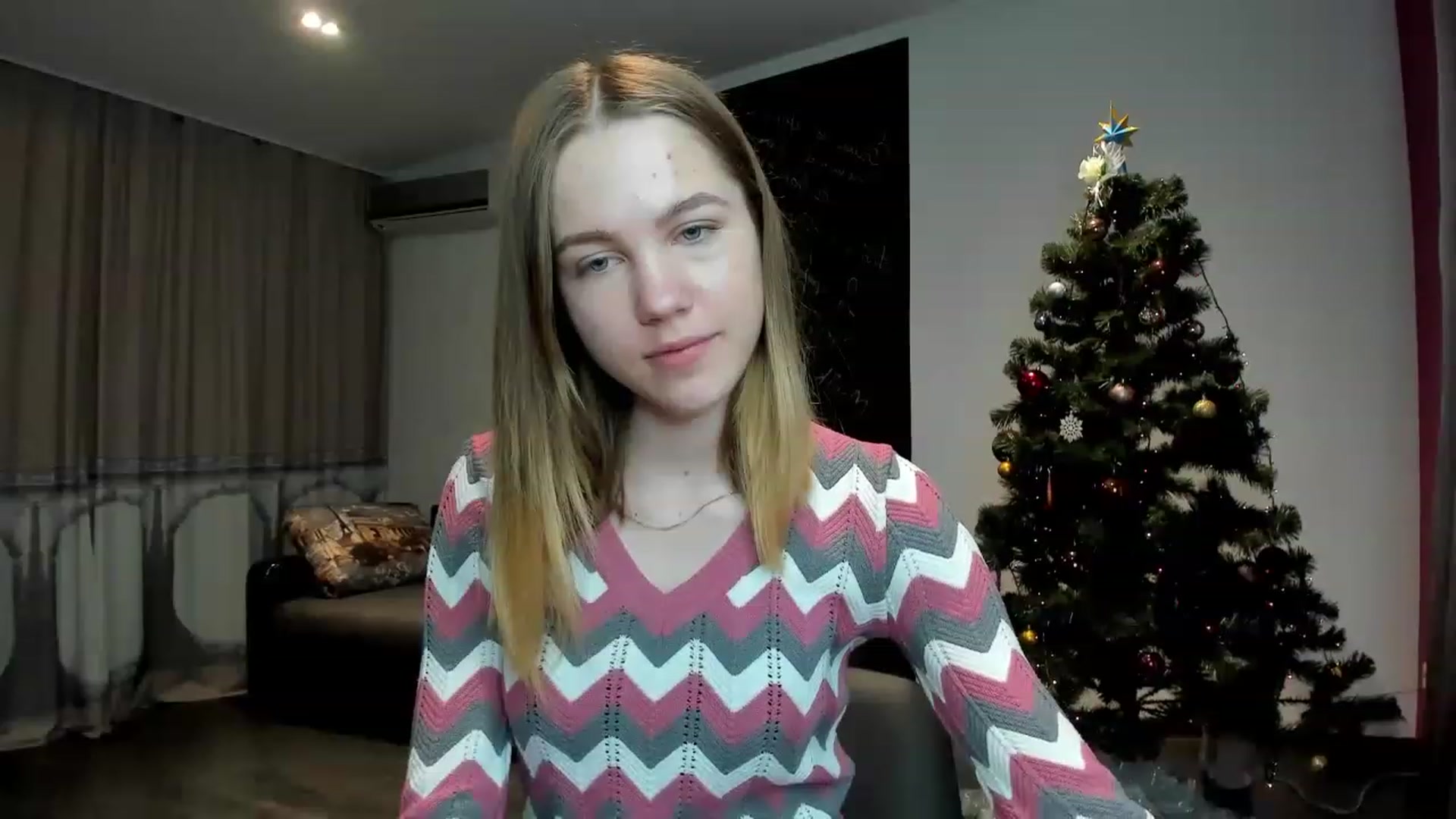 Gallery image thumbnail from KatyaGordon's myfreecams stream on, 01/03/2023, 12:59 image 7 of 20