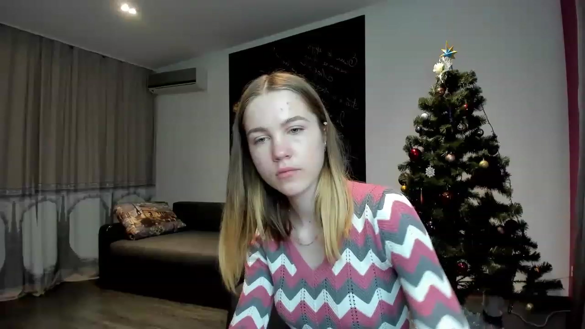 Gallery image thumbnail from KatyaGordon's myfreecams stream on, 01/03/2023, 12:59 image 3 of 20