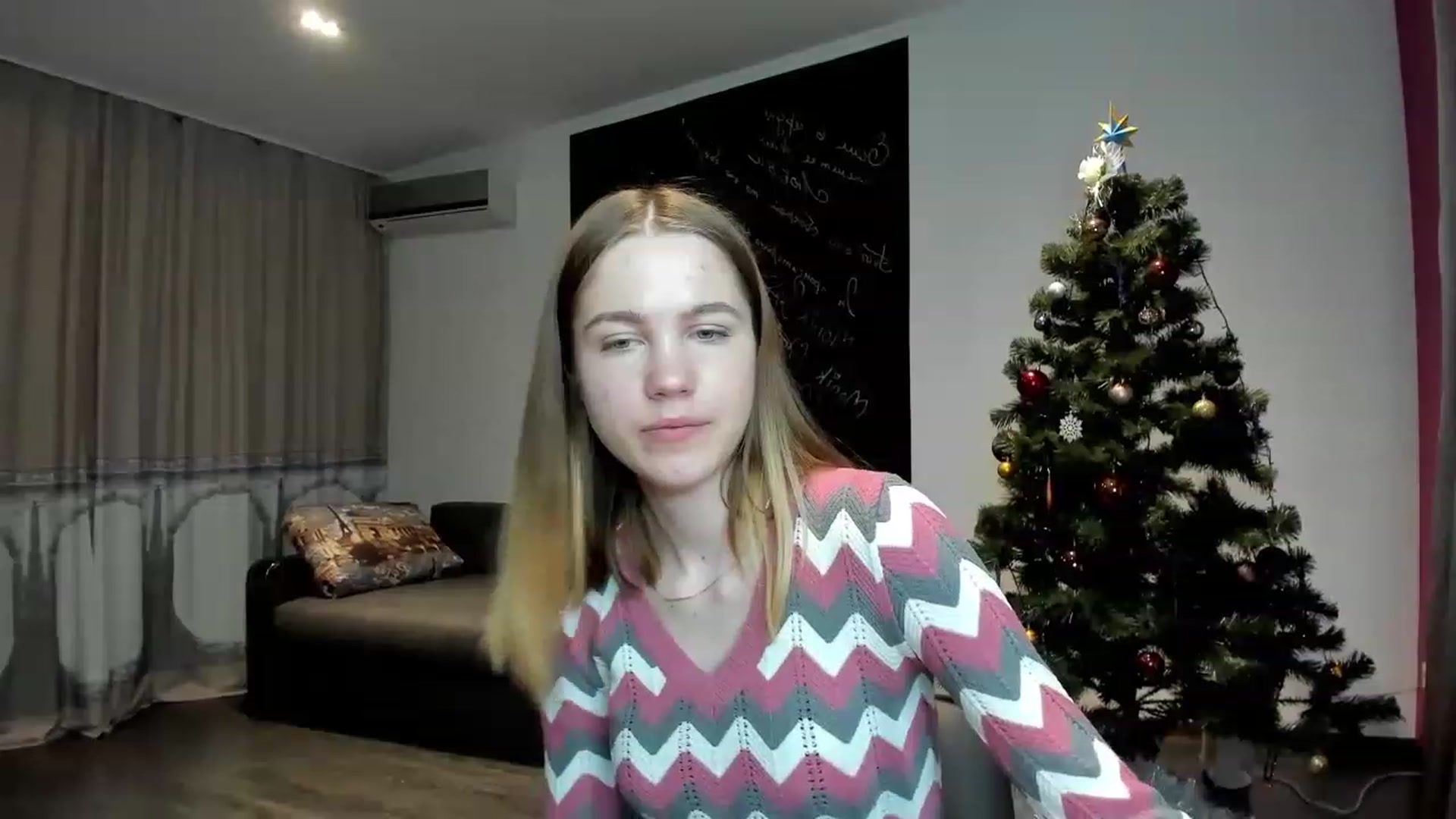 Gallery image thumbnail from KatyaGordon's myfreecams stream on, 01/03/2023, 12:59 image 19 of 20