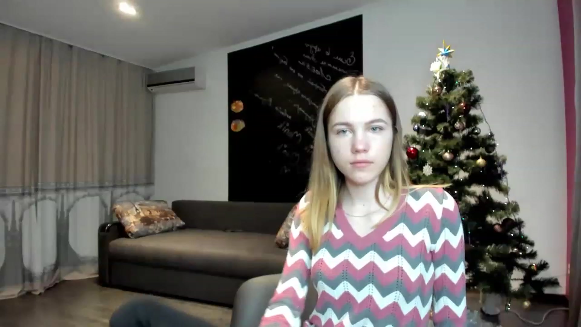 Gallery image thumbnail from KatyaGordon's myfreecams stream on, 01/03/2023, 12:59 image 18 of 20