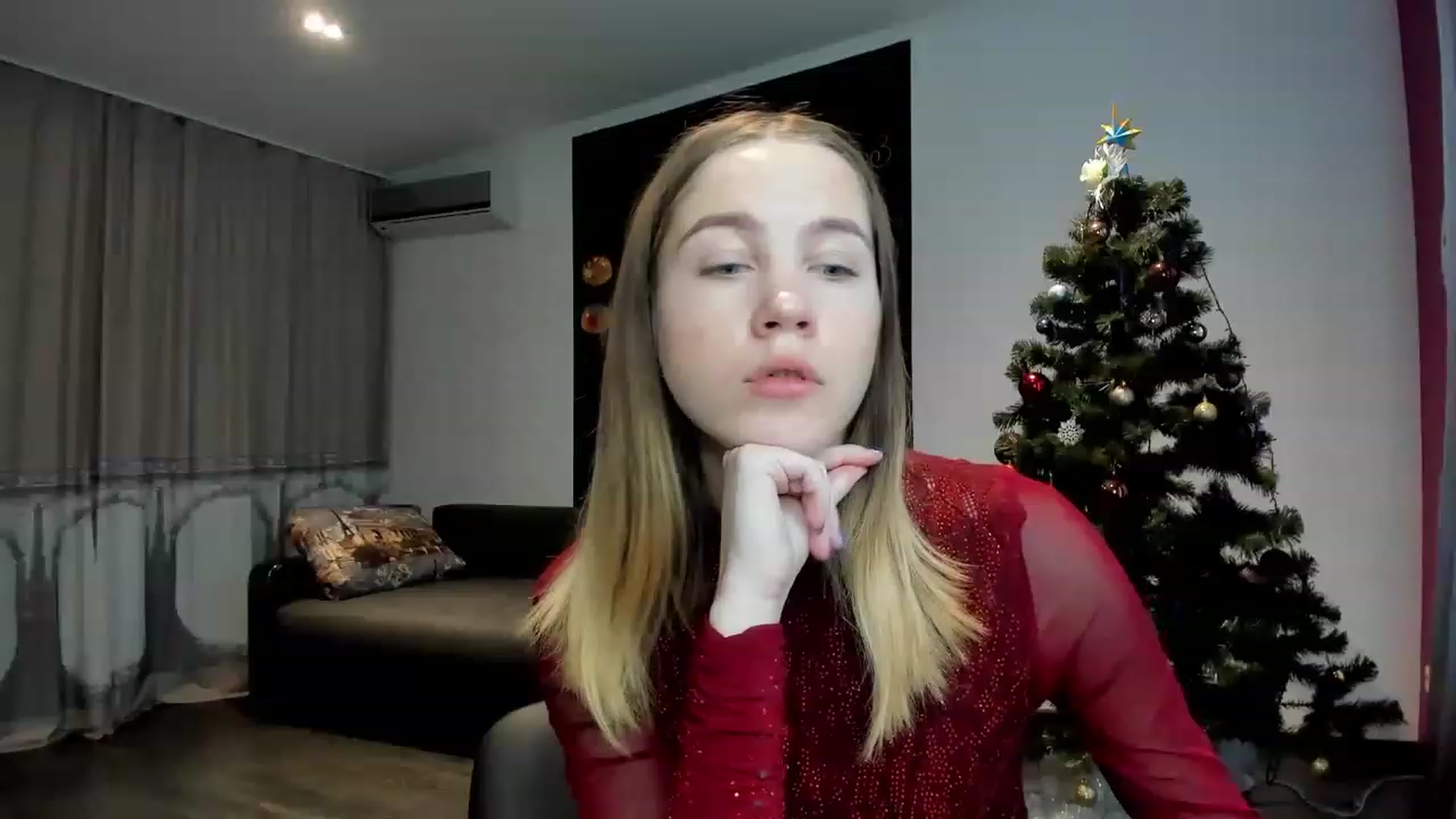 Gallery image thumbnail from KatyaGordon's myfreecams stream on, 01/04/2023, 08:35 image 1 of 20