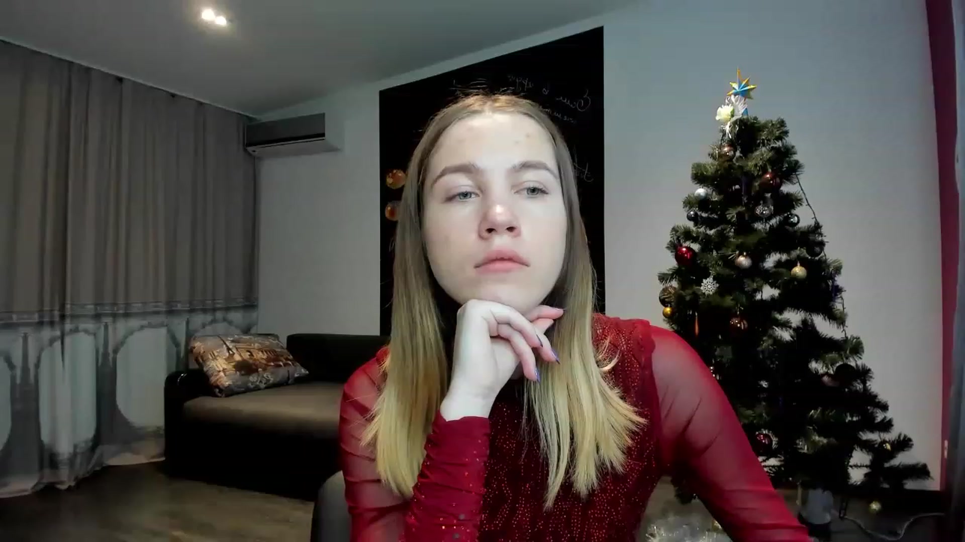 Gallery image thumbnail from KatyaGordon's myfreecams stream on, 01/04/2023, 08:35 image 2 of 20