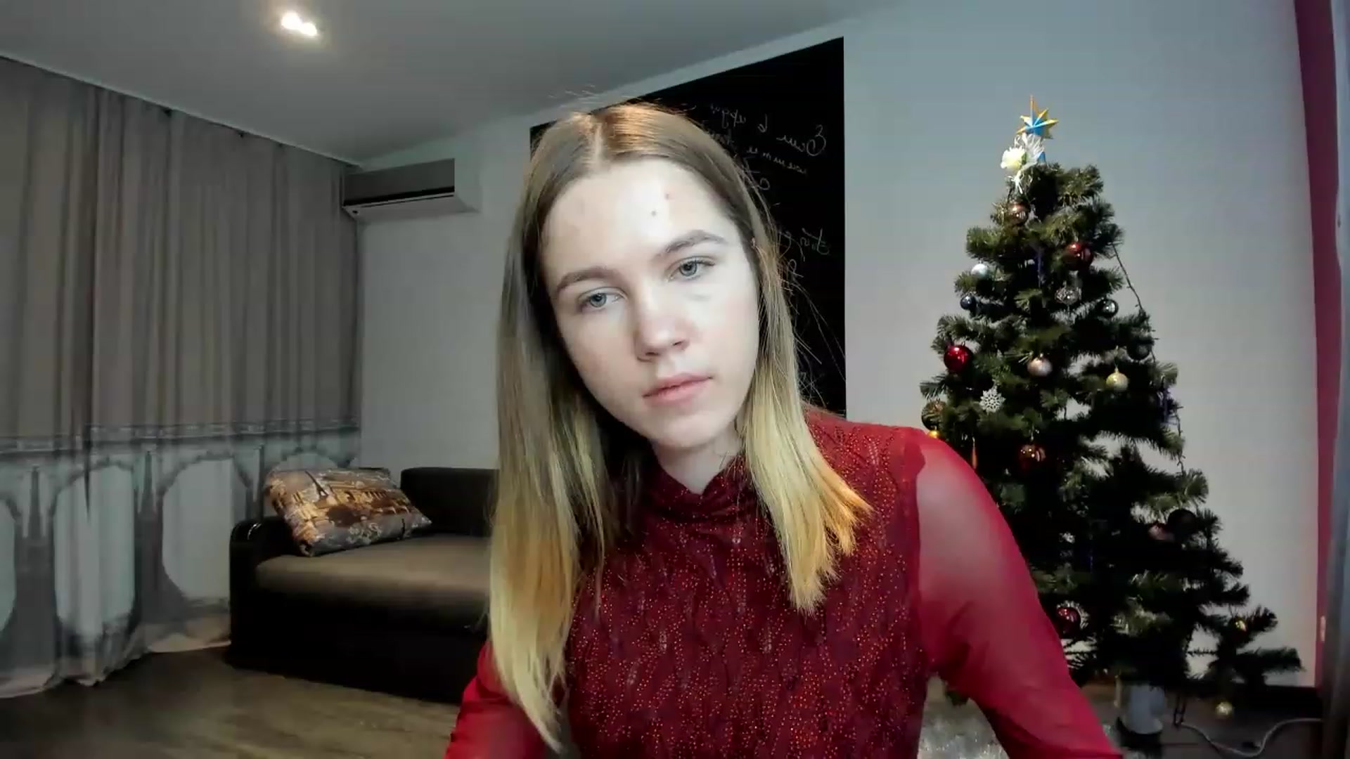 Gallery image thumbnail from KatyaGordon's myfreecams stream on, 01/04/2023, 08:35 image 19 of 20
