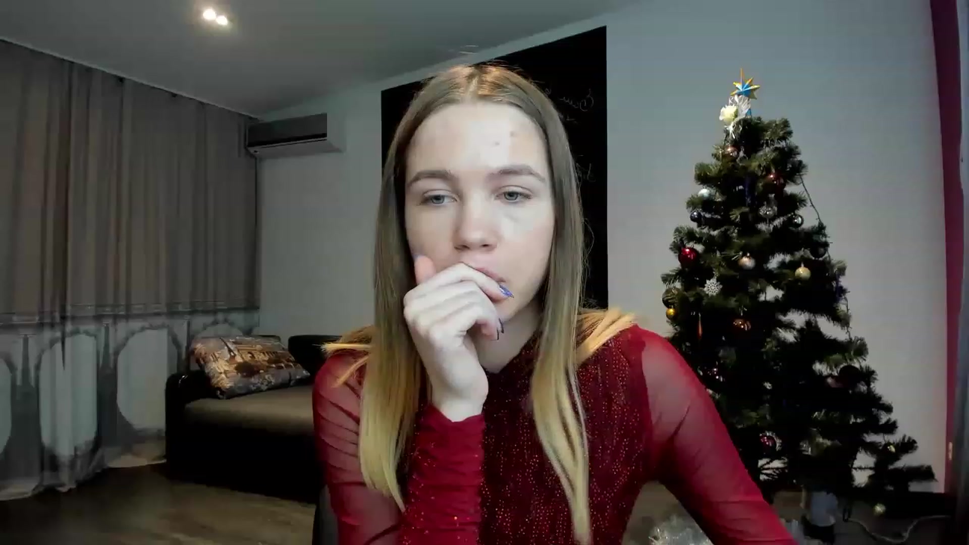 Gallery image thumbnail from KatyaGordon's myfreecams stream on, 01/04/2023, 08:35 image 15 of 20