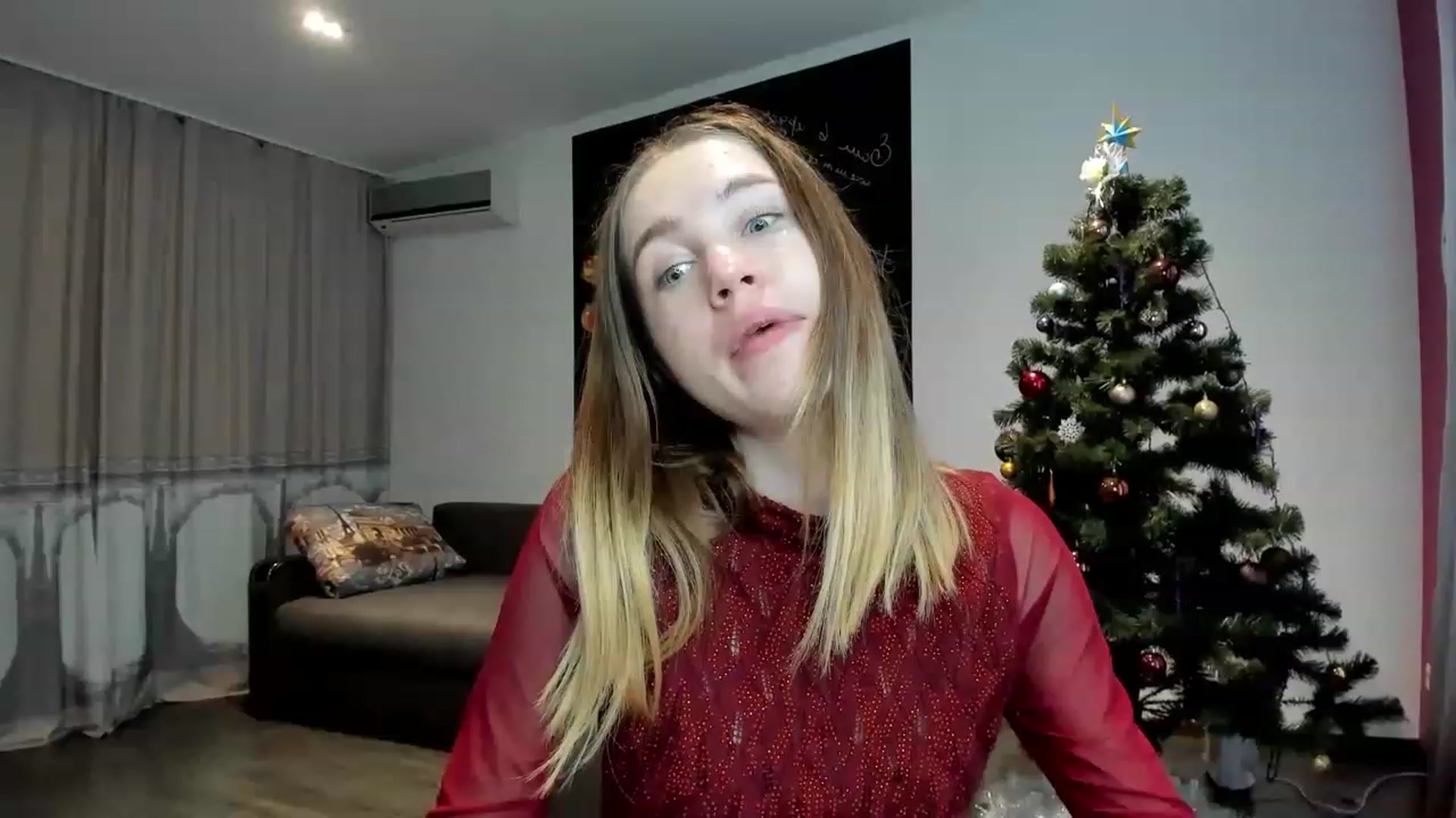 Gallery image thumbnail from KatyaGordon's myfreecams stream on, 01/04/2023, 11:45 image 4 of 20