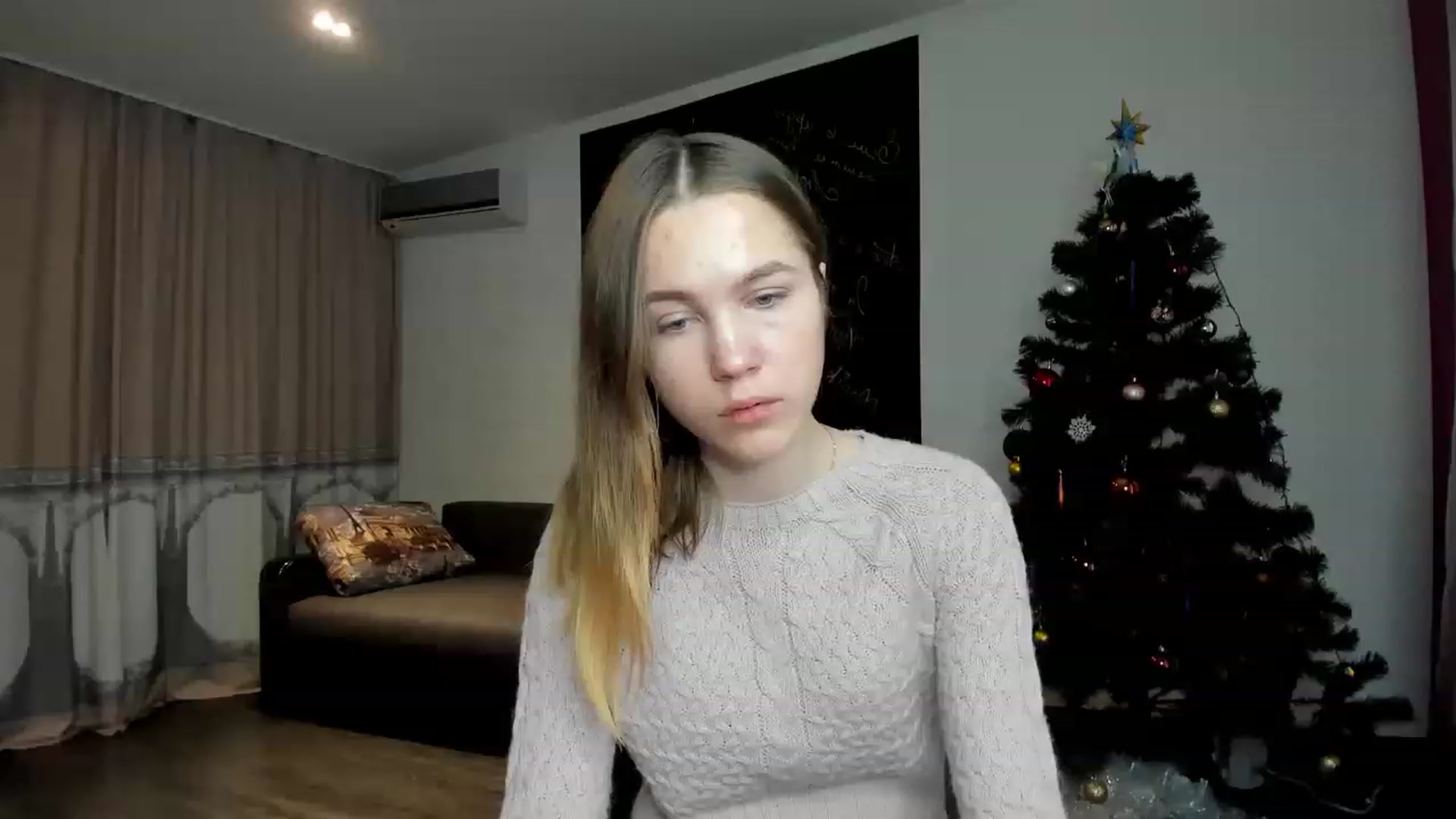 Gallery image thumbnail from KatyaGordon's myfreecams stream on, 01/05/2023, 08:17 image 6 of 20