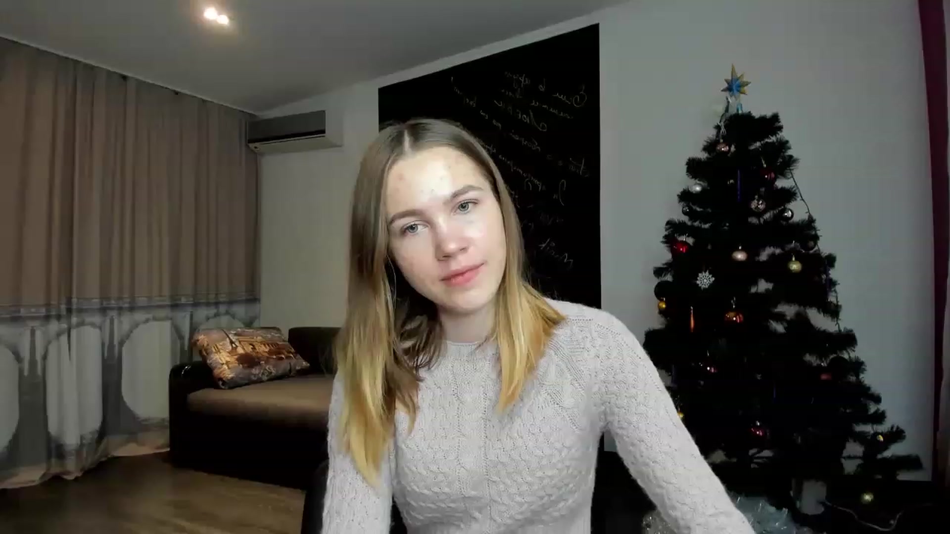 Gallery image thumbnail from KatyaGordon's myfreecams stream on, 01/05/2023, 08:17 image 1 of 20