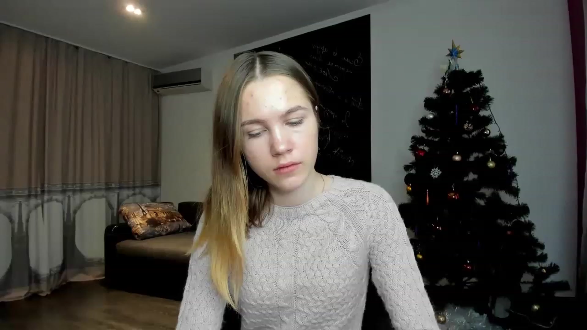 Gallery image thumbnail from KatyaGordon's myfreecams stream on, 01/05/2023, 08:17 image 4 of 20
