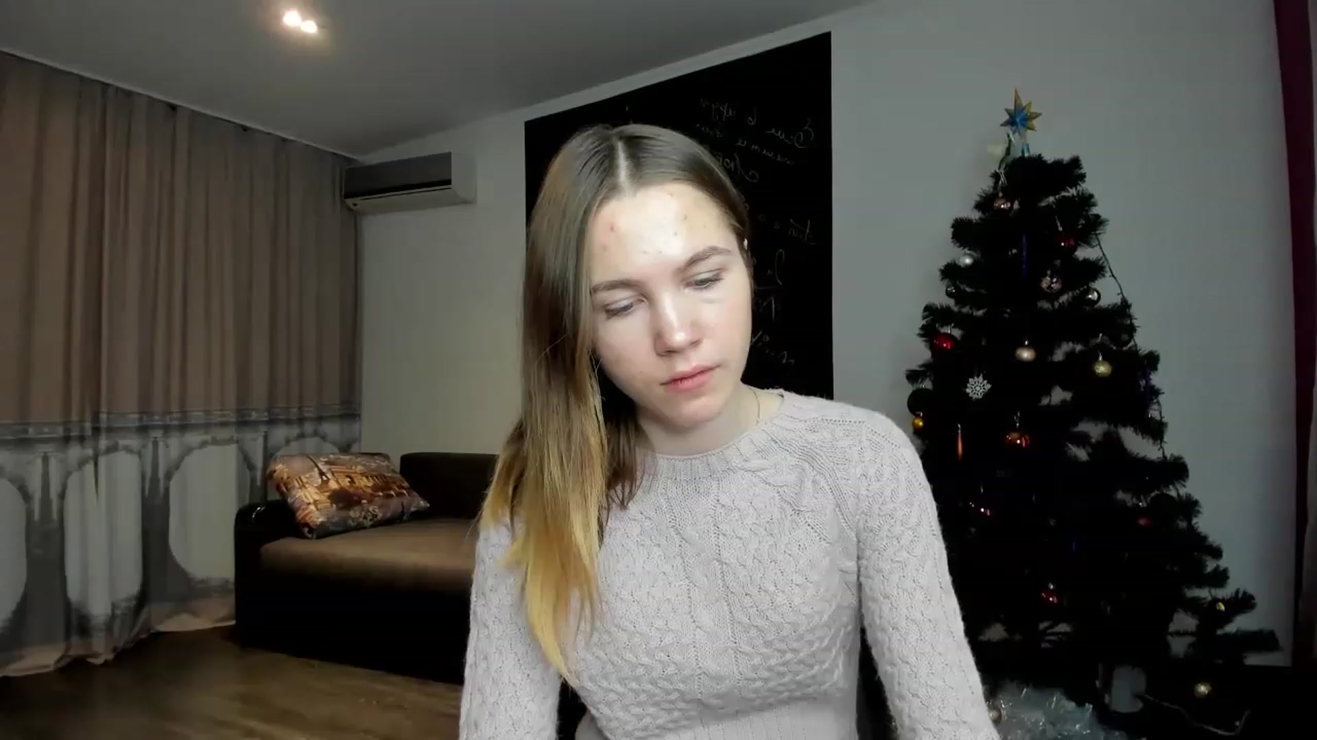 Gallery image thumbnail from KatyaGordon's myfreecams stream on, 01/05/2023, 08:17 image 7 of 20