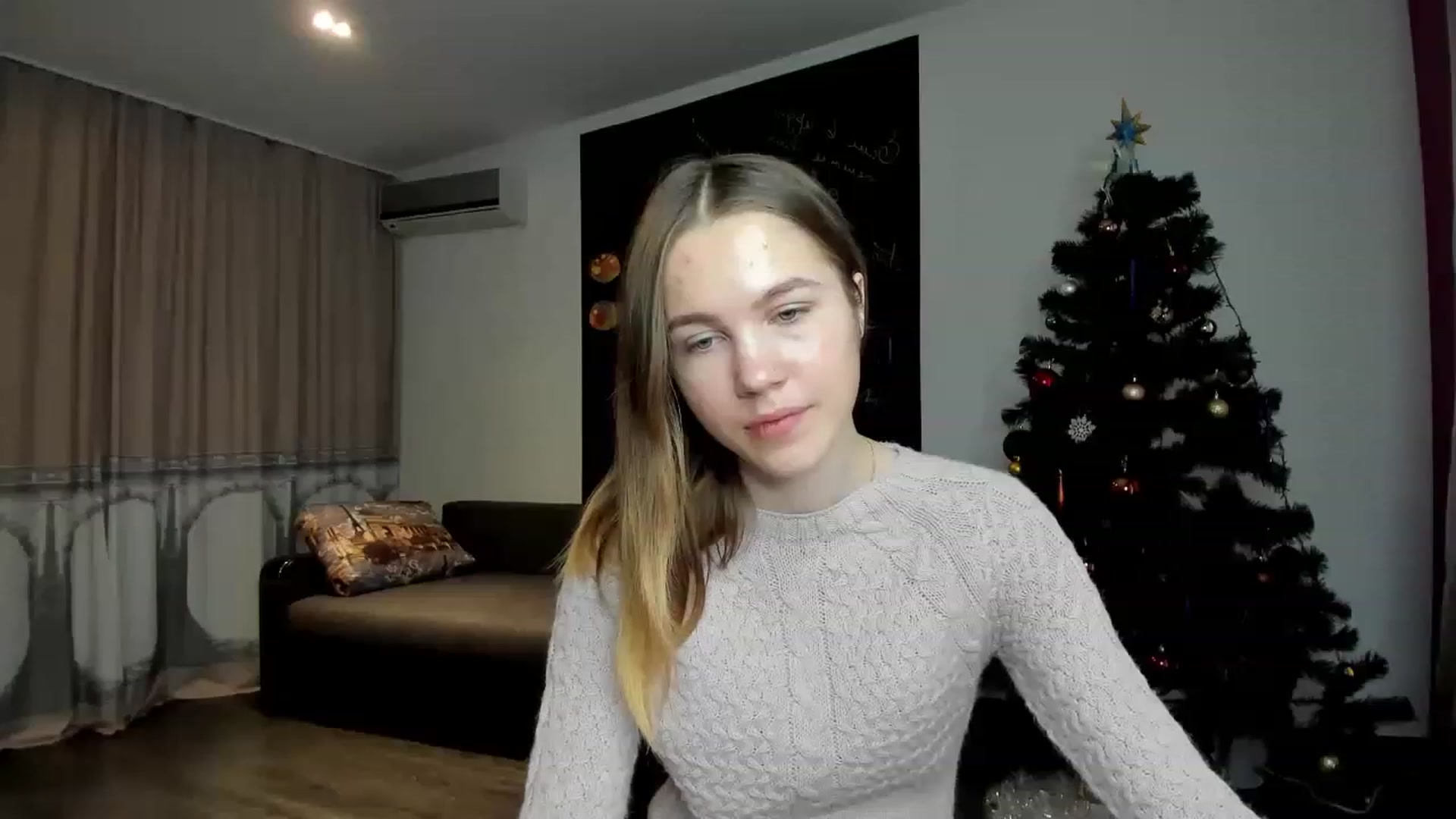 Gallery image thumbnail from KatyaGordon's myfreecams stream on, 01/05/2023, 08:17 image 9 of 20
