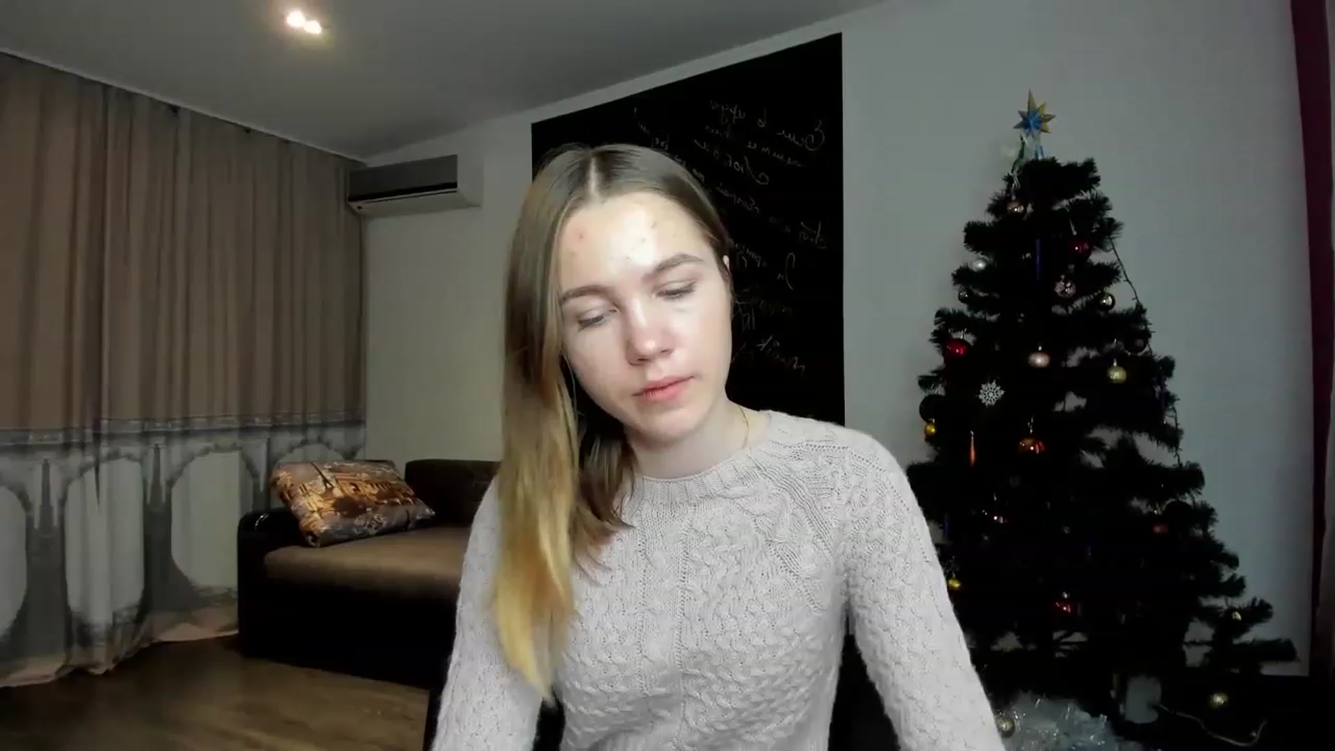 Gallery image thumbnail from KatyaGordon's myfreecams stream on, 01/05/2023, 08:17 image 3 of 20