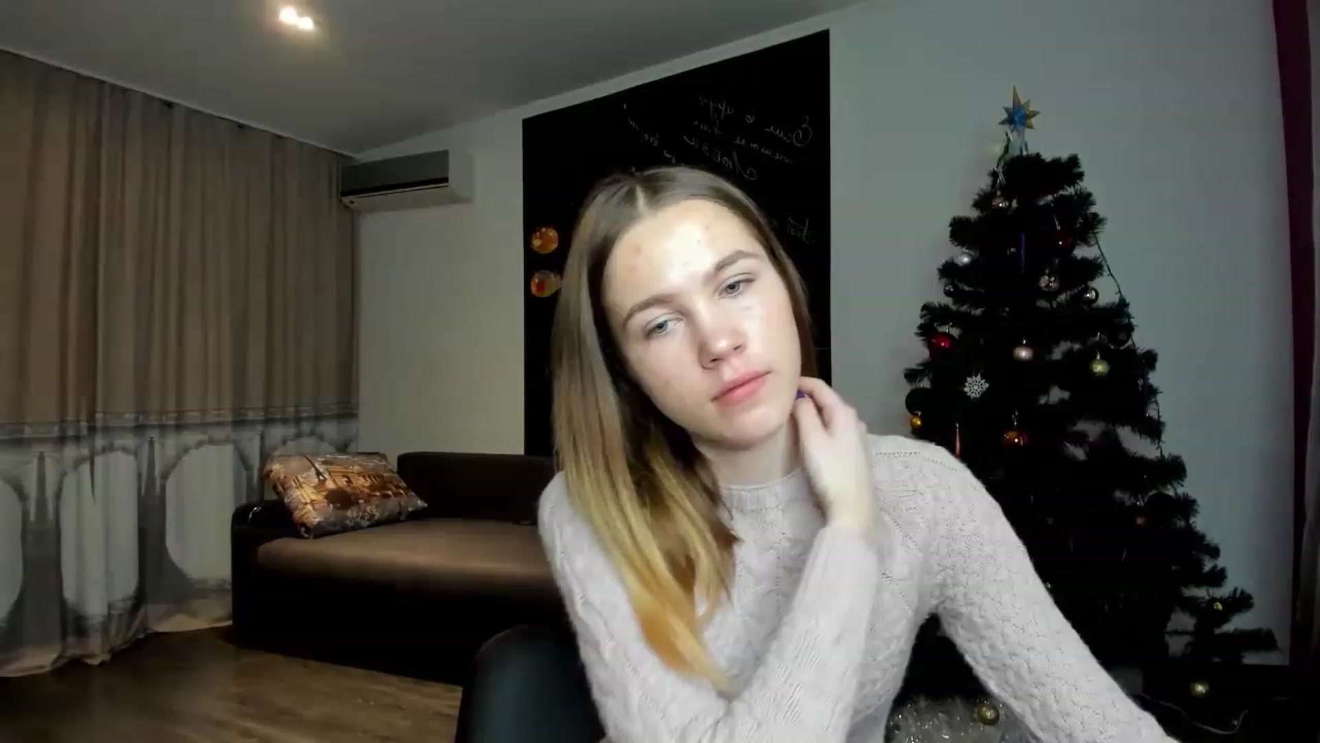 Gallery image thumbnail from KatyaGordon's myfreecams stream on, 01/05/2023, 09:07 image 7 of 20