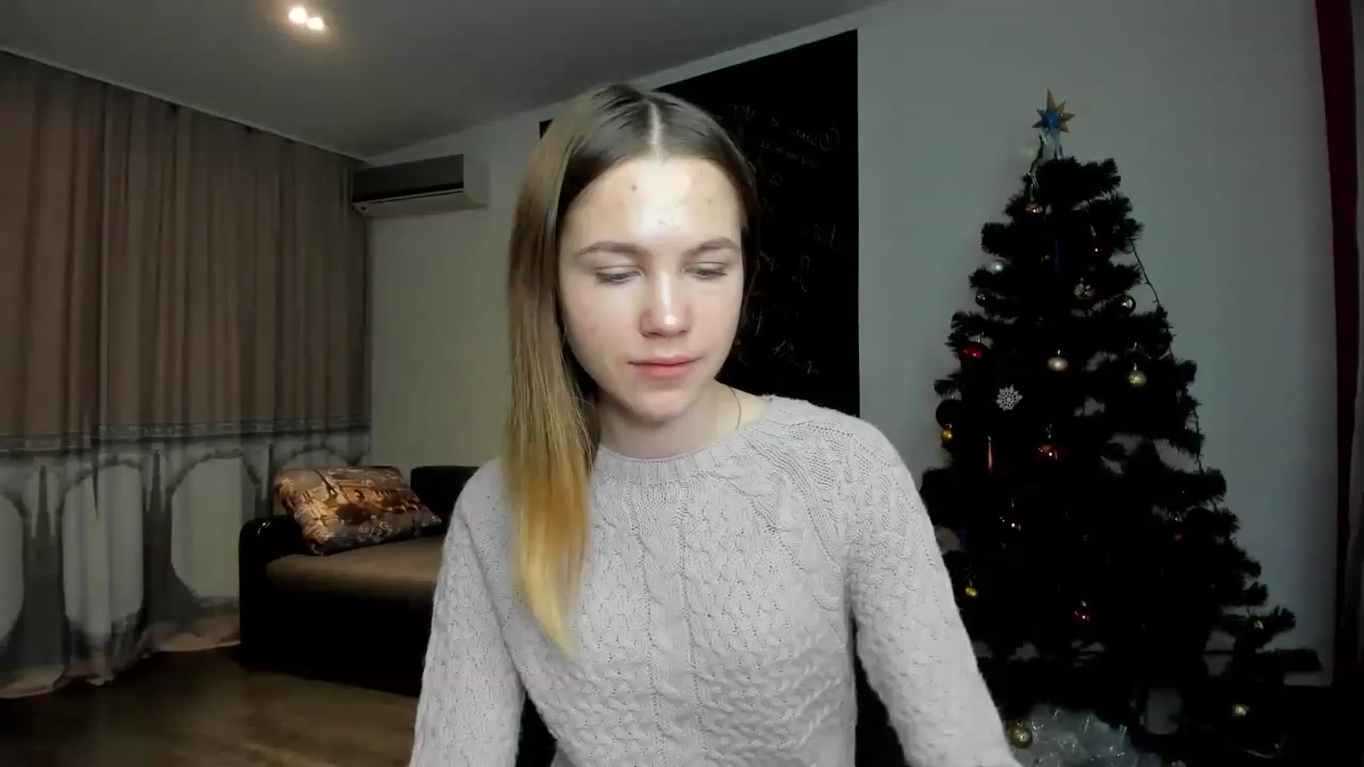 Gallery image thumbnail from KatyaGordon's myfreecams stream on, 01/05/2023, 09:07 image 2 of 20
