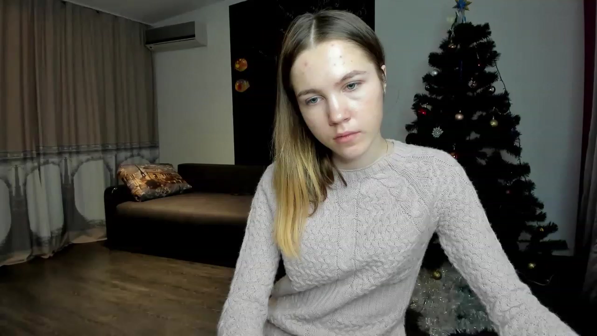 Gallery image thumbnail from KatyaGordon's myfreecams stream on, 01/05/2023, 11:02 image 17 of 20