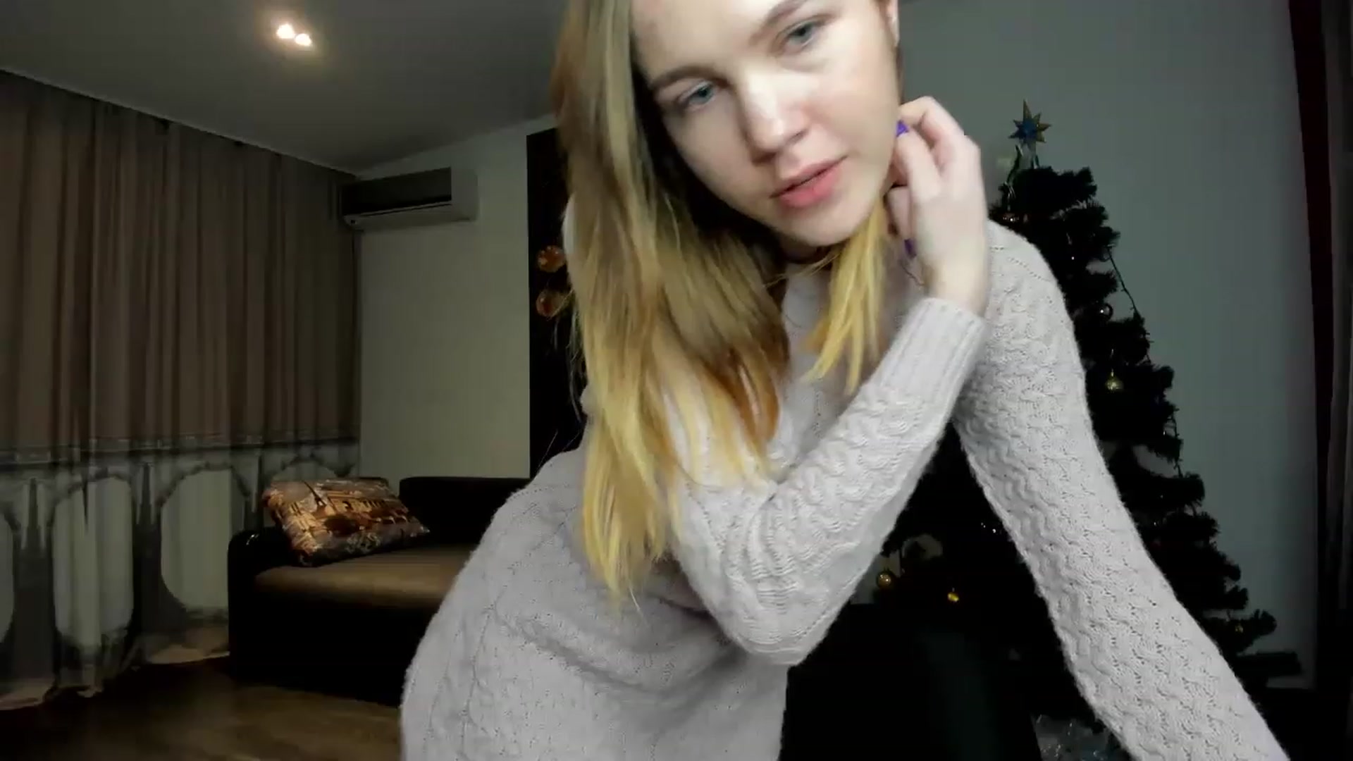 Gallery image thumbnail from KatyaGordon's myfreecams stream on, 01/05/2023, 12:09 image 17 of 20
