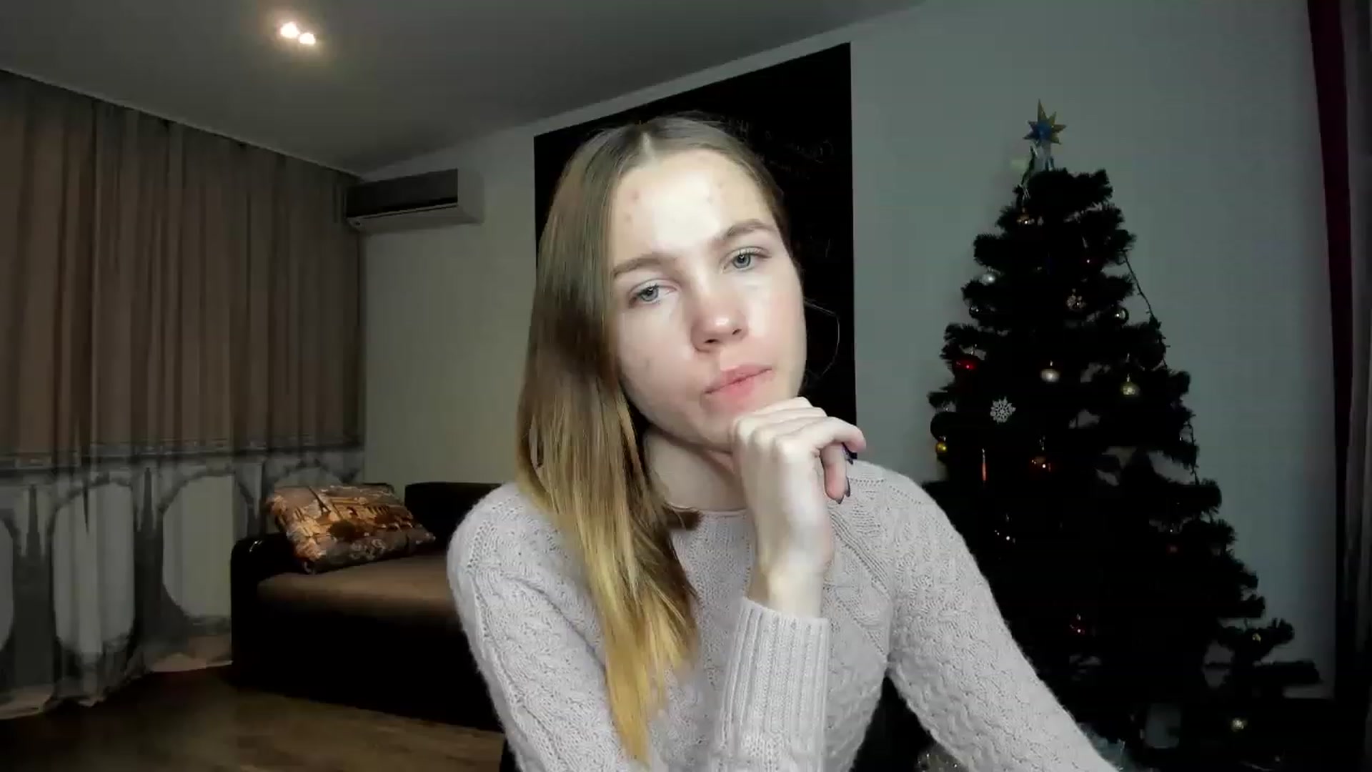 Gallery image thumbnail from KatyaGordon's myfreecams stream on, 01/05/2023, 12:09 image 4 of 20