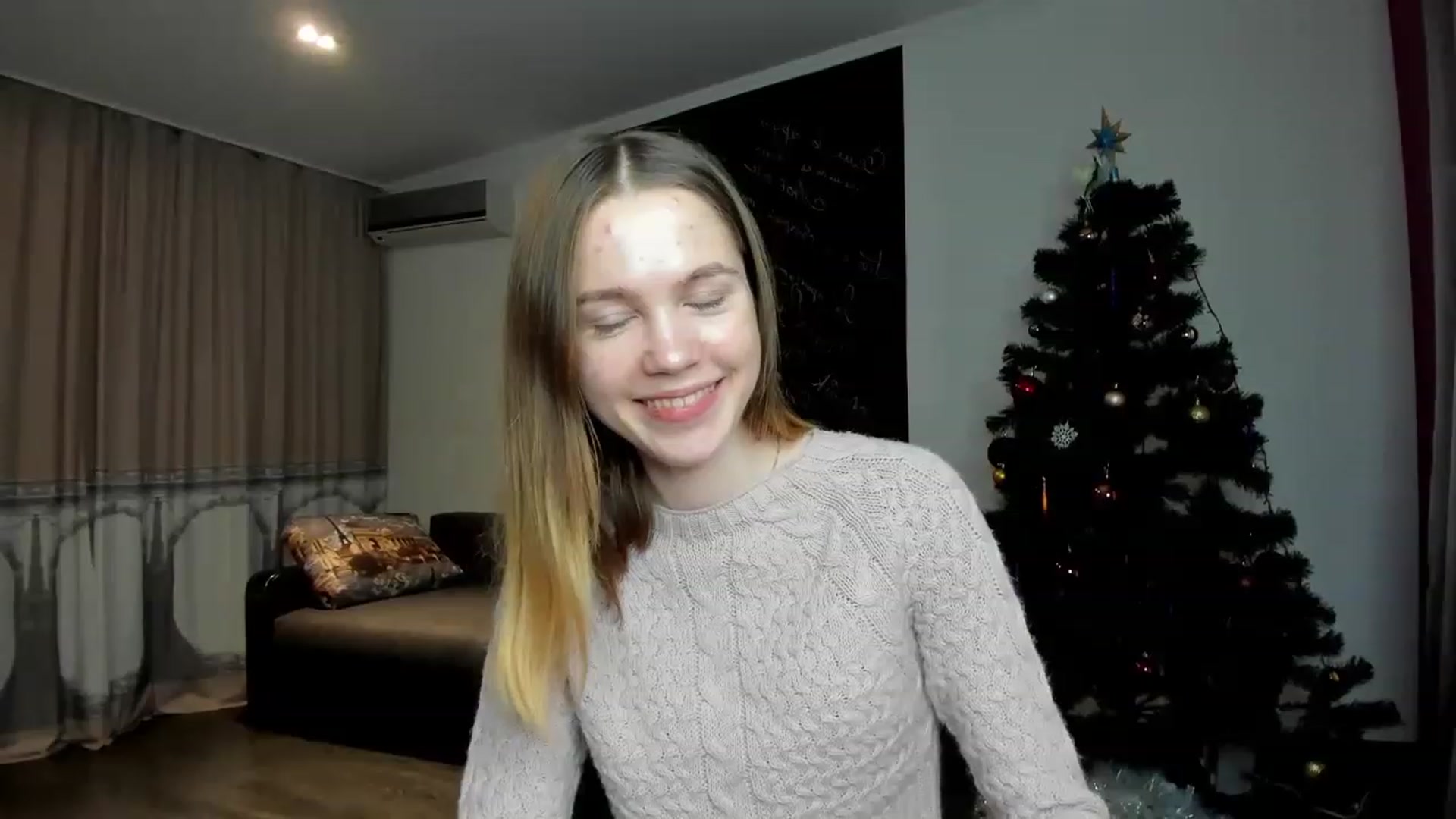 Gallery image thumbnail from KatyaGordon's myfreecams stream on, 01/05/2023, 12:09 image 13 of 20