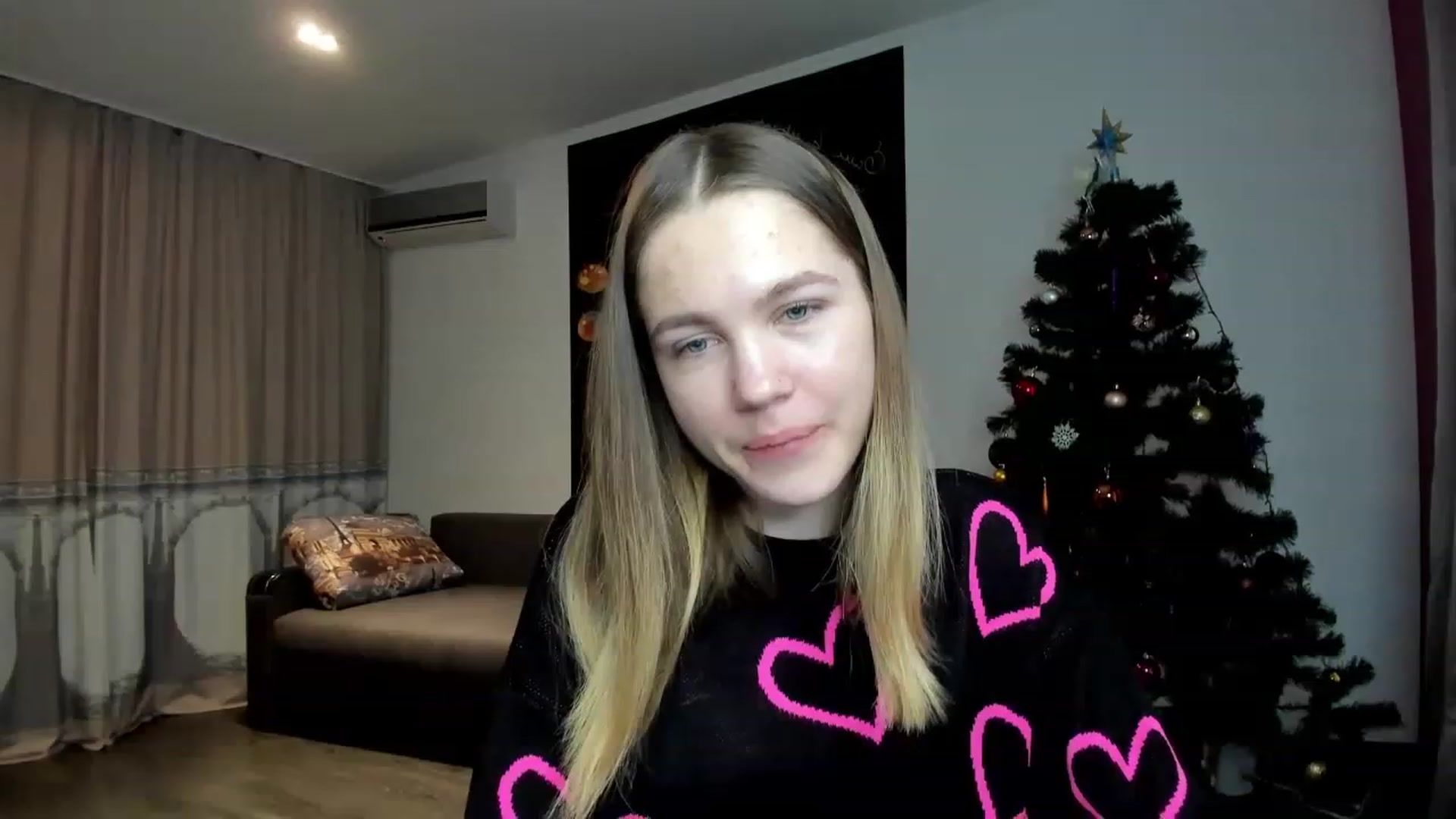 Gallery image thumbnail from KatyaGordon's myfreecams stream on, 01/06/2023, 08:03 image 1 of 20