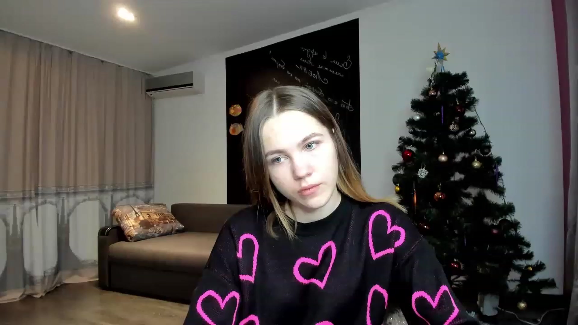 Gallery image thumbnail from KatyaGordon's myfreecams stream on, 01/06/2023, 08:03 image 20 of 20