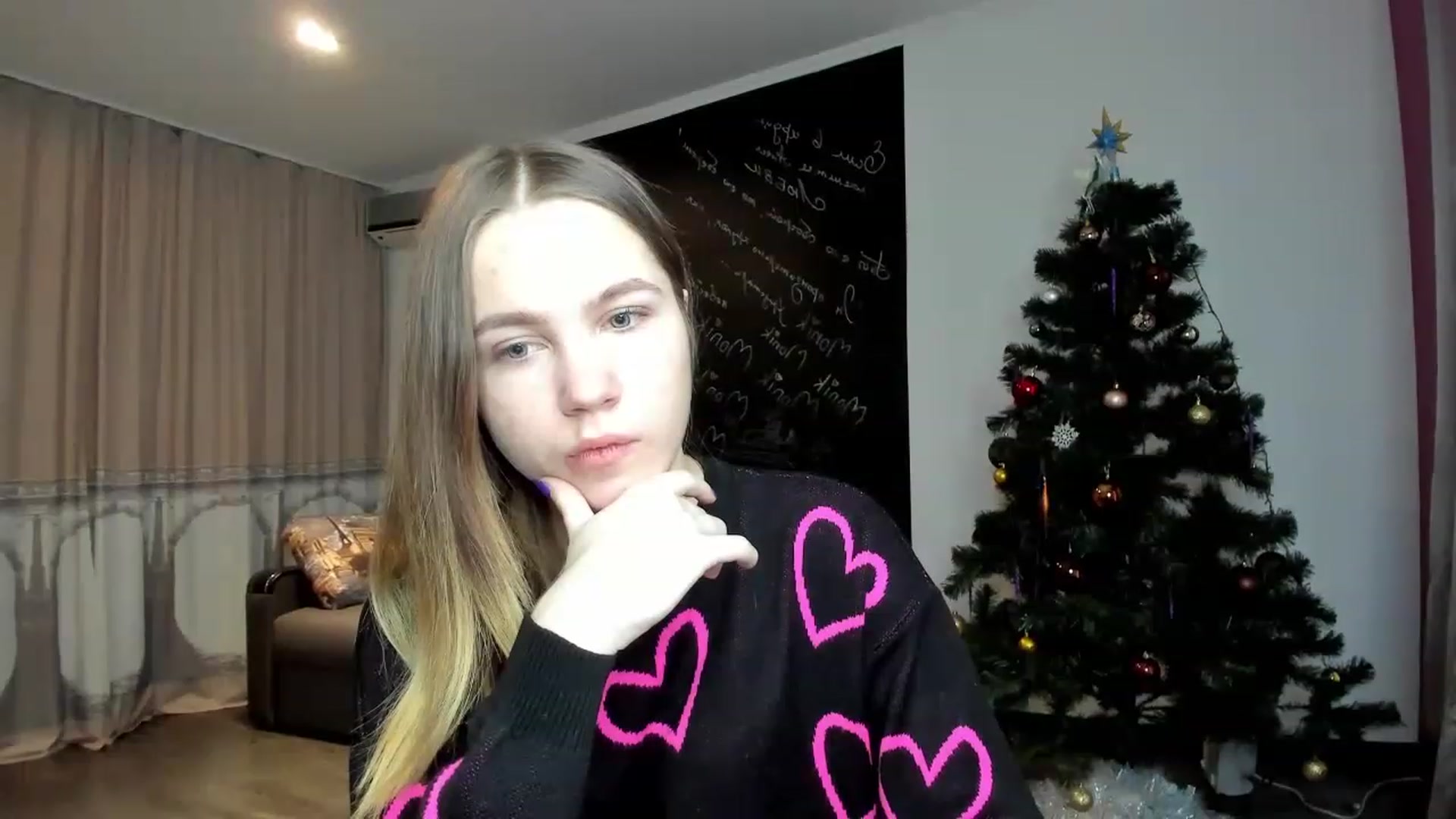 Gallery image thumbnail from KatyaGordon's myfreecams stream on, 01/06/2023, 08:03 image 18 of 20