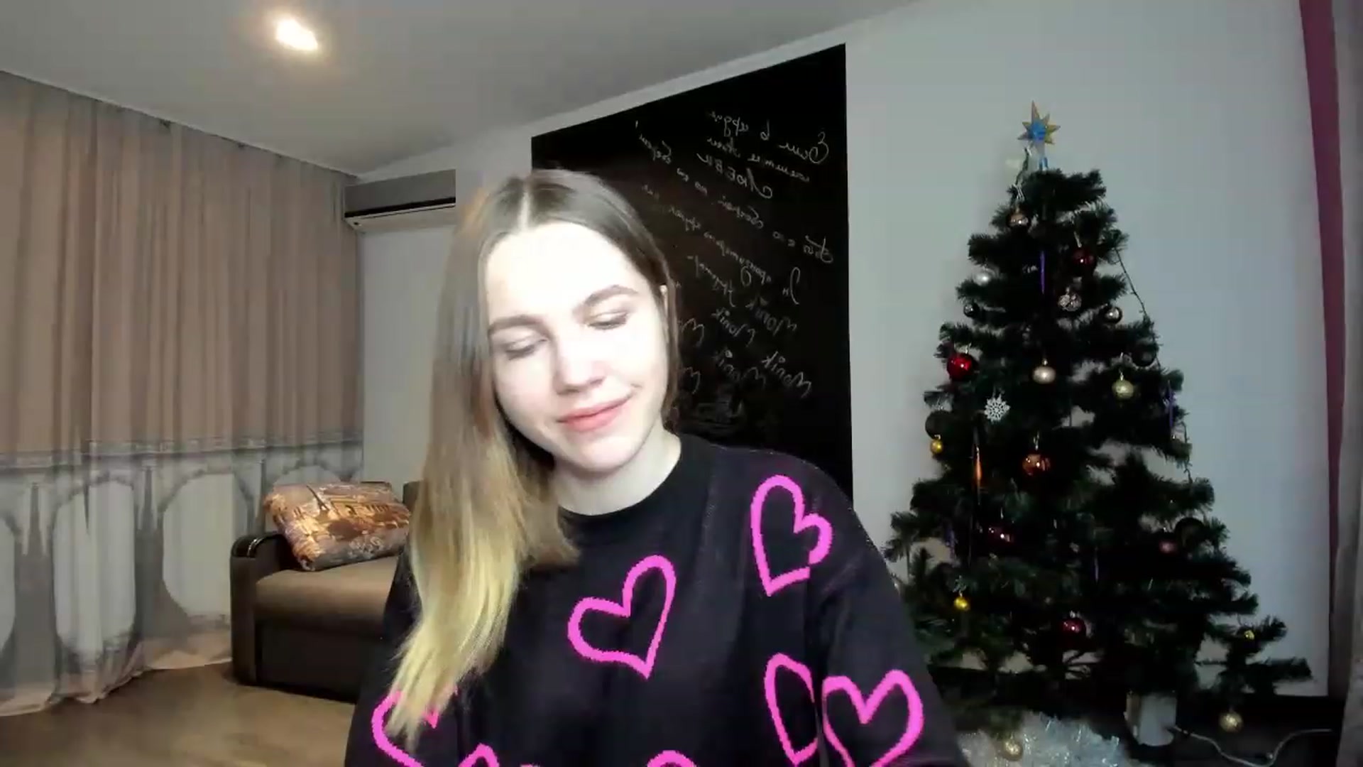 Gallery image thumbnail from KatyaGordon's myfreecams stream on, 01/06/2023, 08:03 image 19 of 20