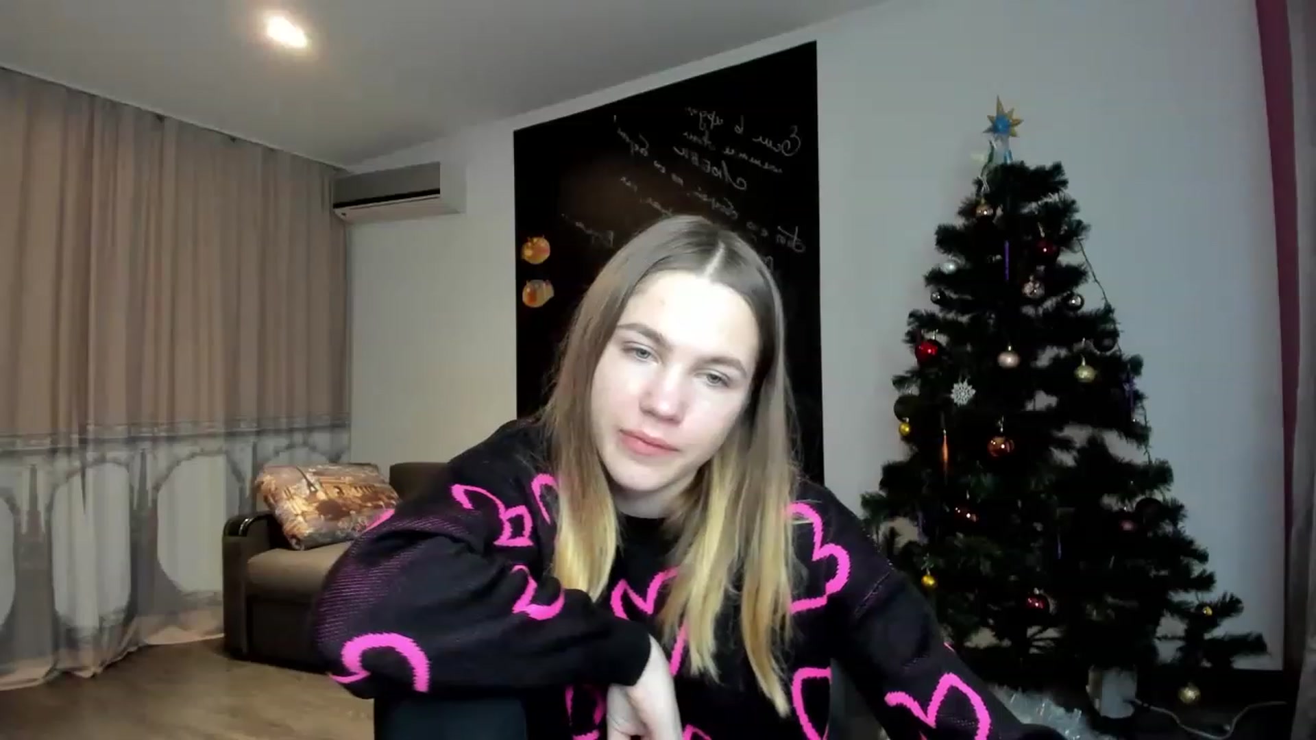 Gallery image thumbnail from KatyaGordon's myfreecams stream on, 01/06/2023, 08:03 image 8 of 20