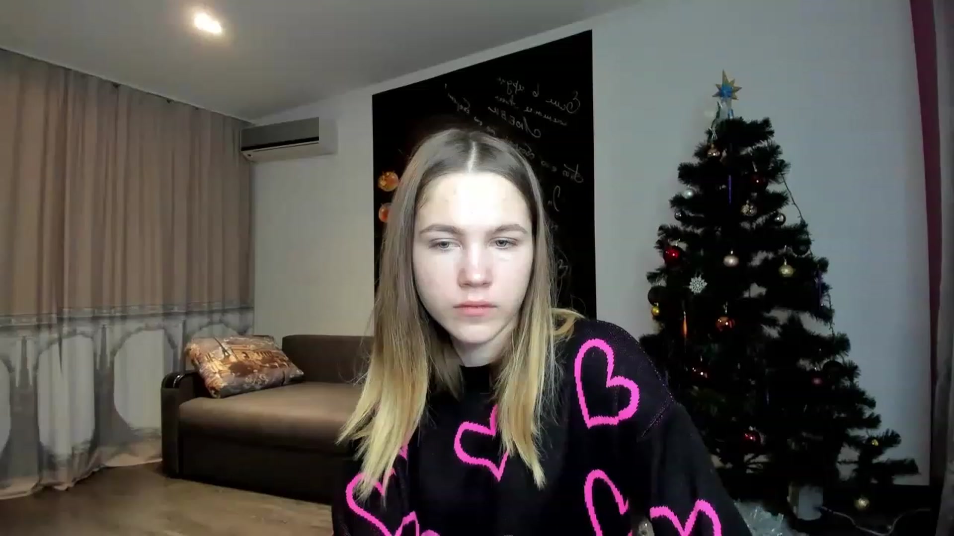 Gallery image thumbnail from KatyaGordon's myfreecams stream on, 01/06/2023, 08:03 image 5 of 20
