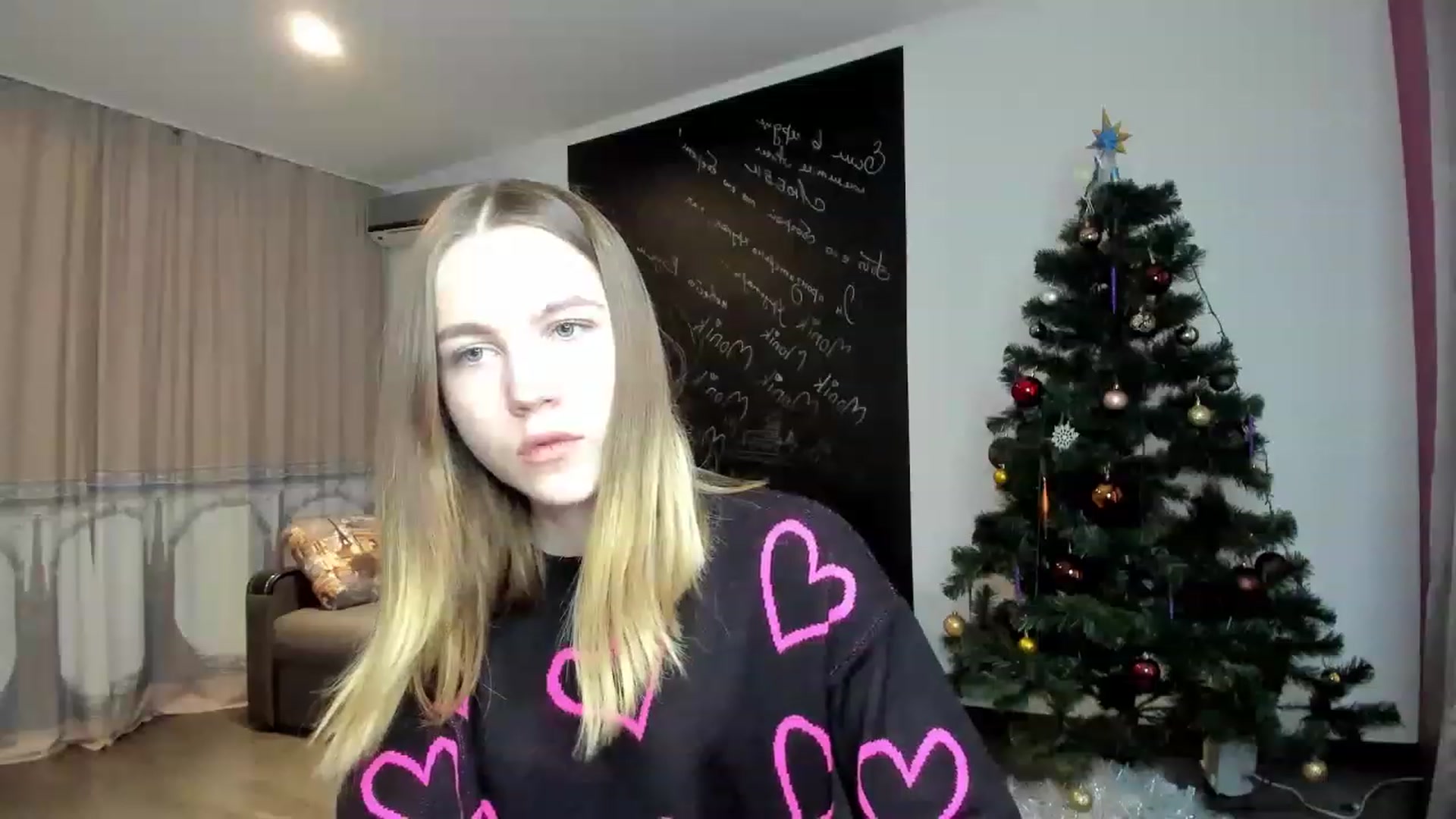 Gallery image thumbnail from KatyaGordon's myfreecams stream on, 01/06/2023, 08:03 image 17 of 20