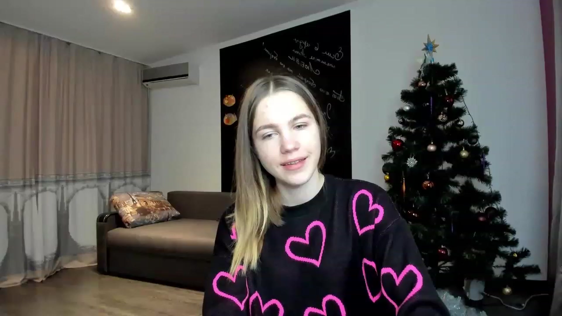 Gallery image thumbnail from KatyaGordon's myfreecams stream on, 01/06/2023, 10:34 image 2 of 20