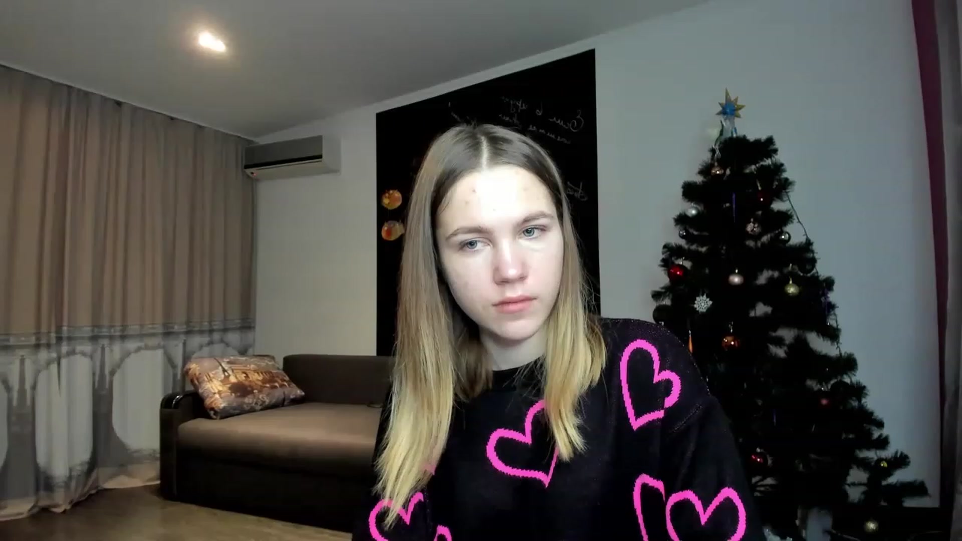 Gallery image thumbnail from KatyaGordon's myfreecams stream on, 01/06/2023, 12:31 image 15 of 20