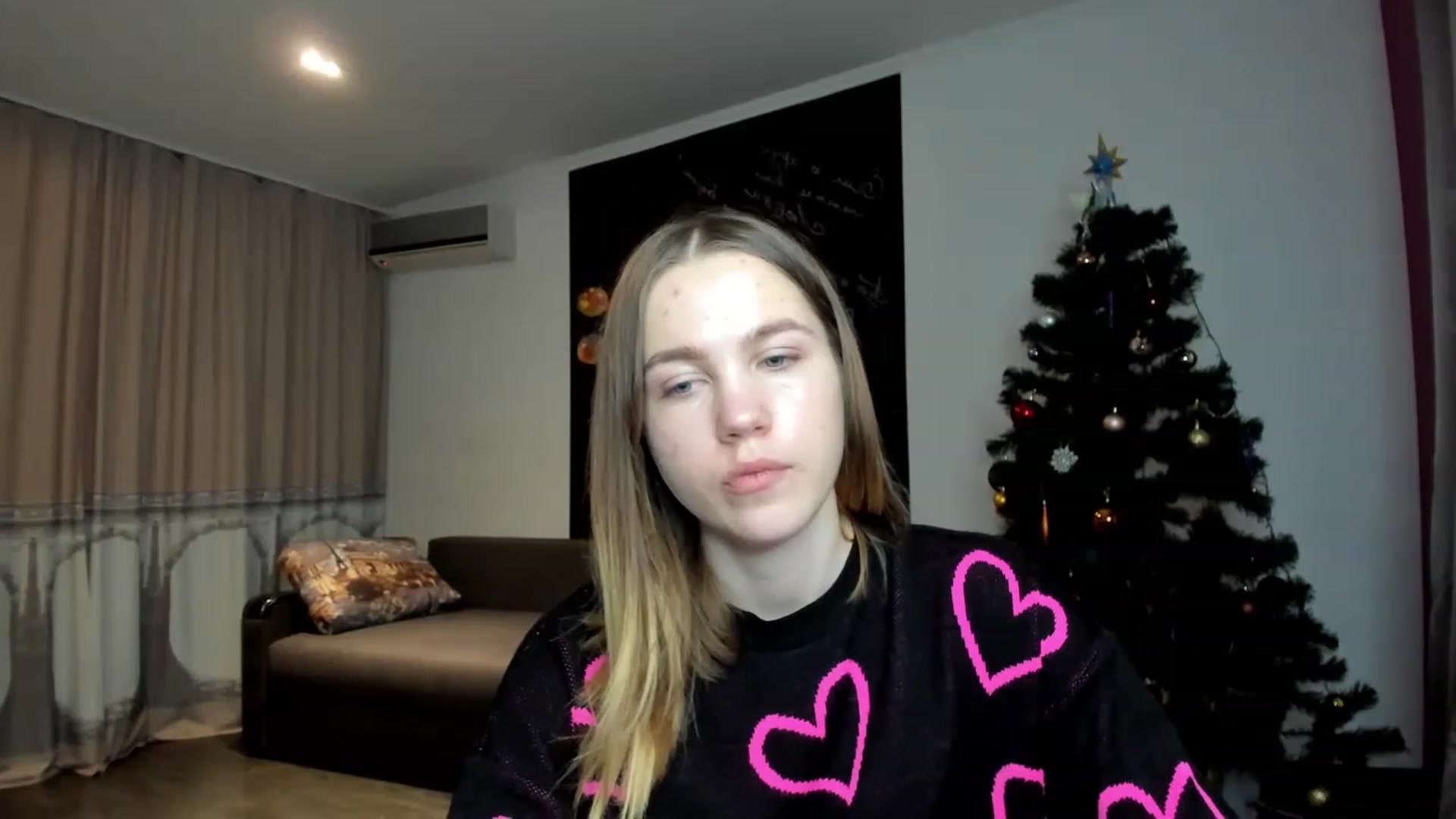 Gallery image thumbnail from KatyaGordon's myfreecams stream on, 01/06/2023, 12:31 image 19 of 20