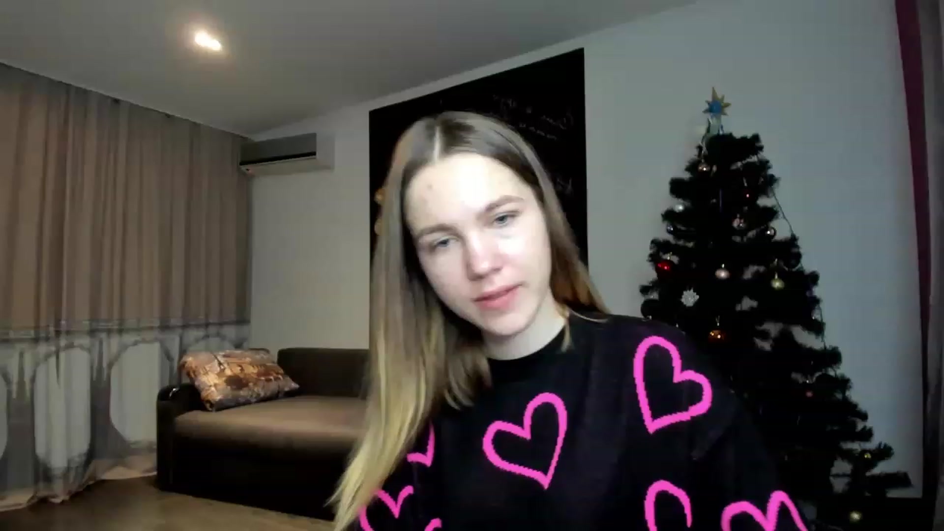 Gallery image thumbnail from KatyaGordon's myfreecams stream on, 01/06/2023, 12:31 image 18 of 20