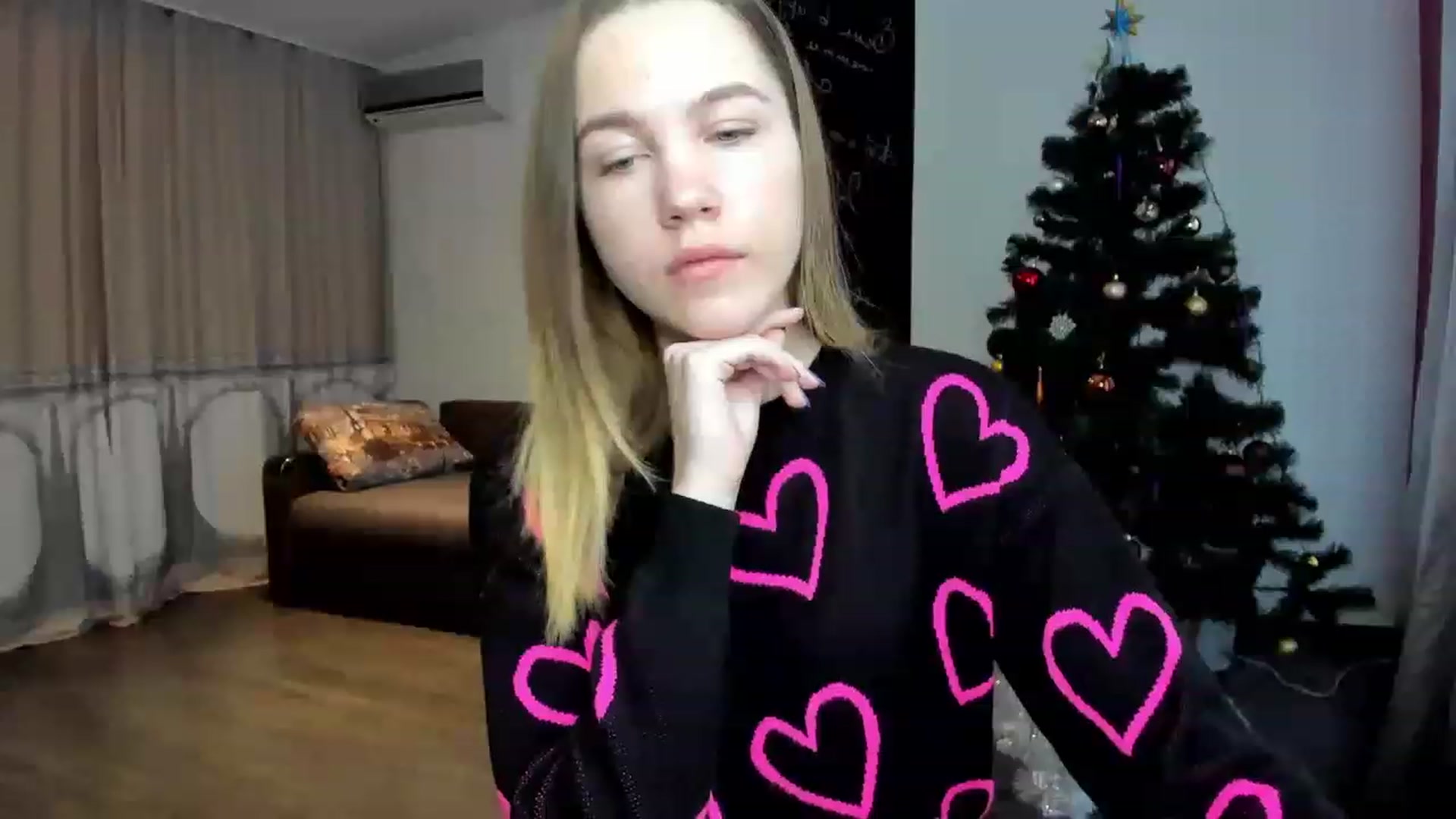 Gallery image thumbnail from KatyaGordon's myfreecams stream on, 01/09/2023, 08:51 image 2 of 20