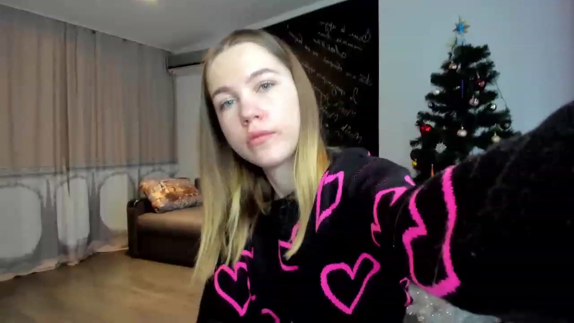 Gallery image thumbnail from KatyaGordon's myfreecams stream on, 01/09/2023, 08:51 image 7 of 20