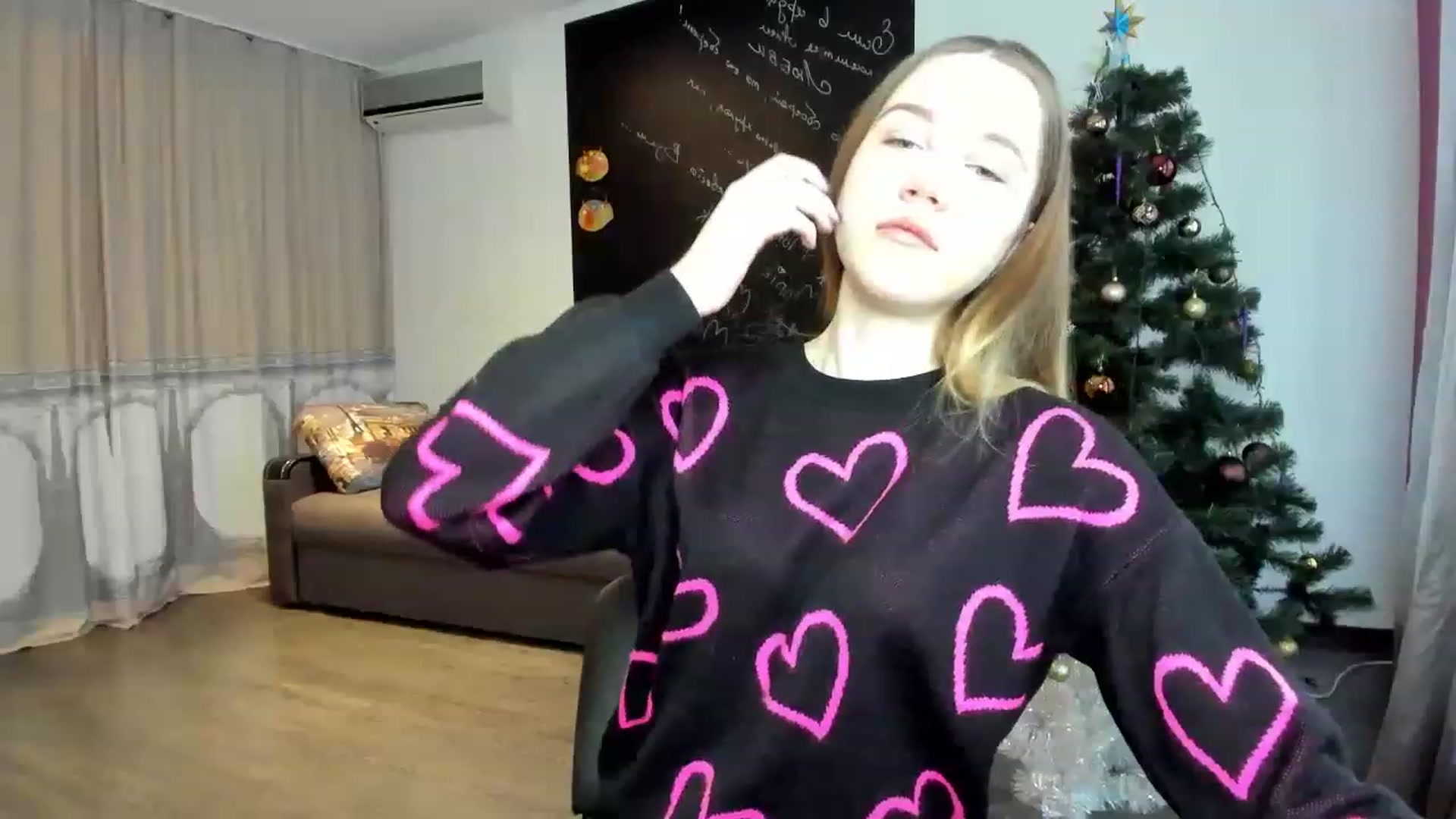 Gallery image thumbnail from KatyaGordon's myfreecams stream on, 01/09/2023, 08:51 image 4 of 20