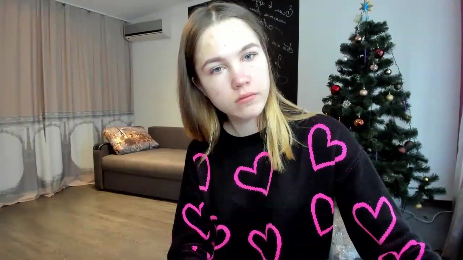 Gallery image thumbnail from KatyaGordon's myfreecams stream on, 01/09/2023, 09:58 image 16 of 20