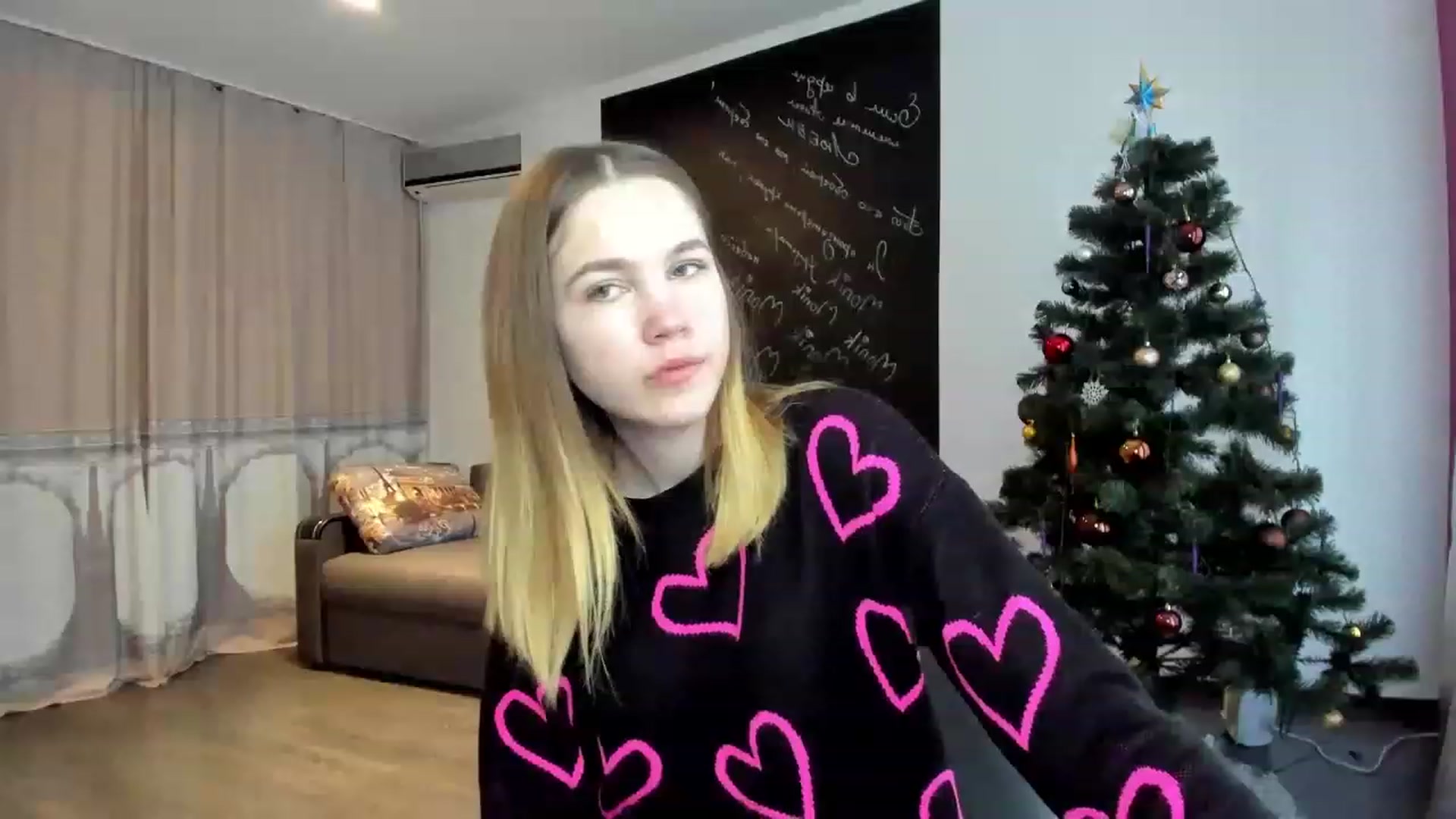 Gallery image thumbnail from KatyaGordon's myfreecams stream on, 01/09/2023, 09:58 image 2 of 20