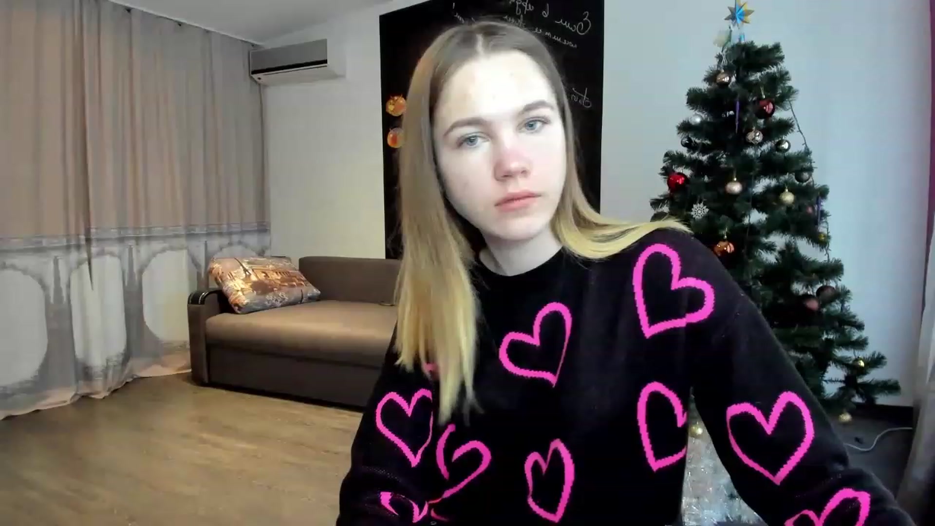Gallery image thumbnail from KatyaGordon's myfreecams stream on, 01/09/2023, 10:46 image 2 of 20