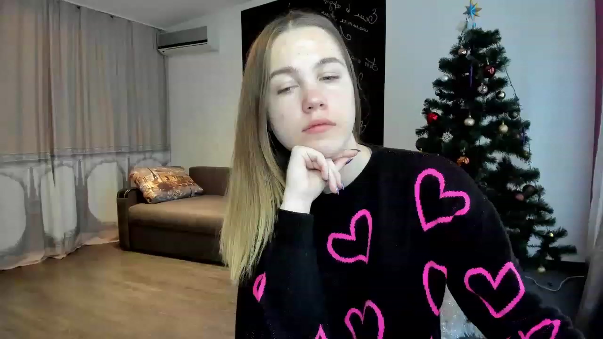 Gallery image thumbnail from KatyaGordon's myfreecams stream on, 01/09/2023, 10:46 image 12 of 20