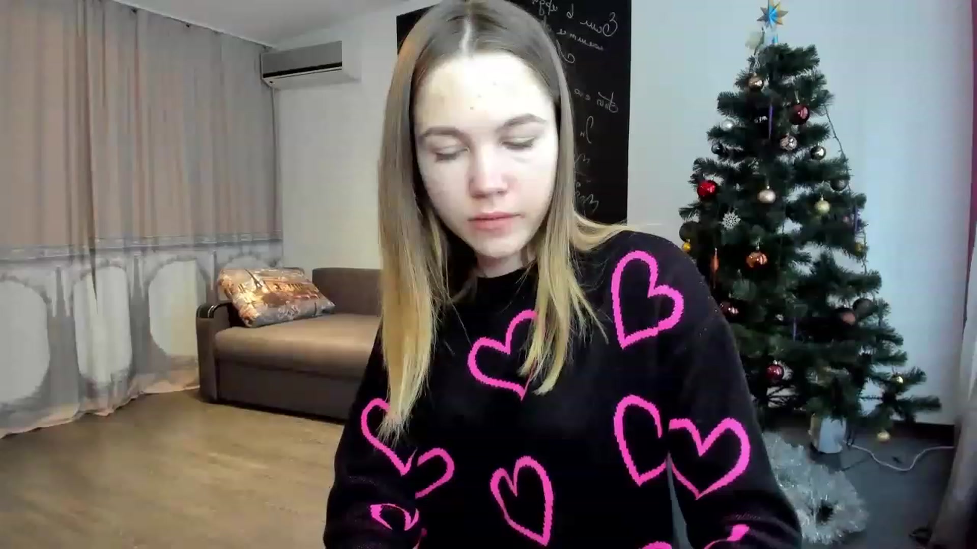Gallery image thumbnail from KatyaGordon's myfreecams stream on, 01/09/2023, 10:46 image 4 of 20